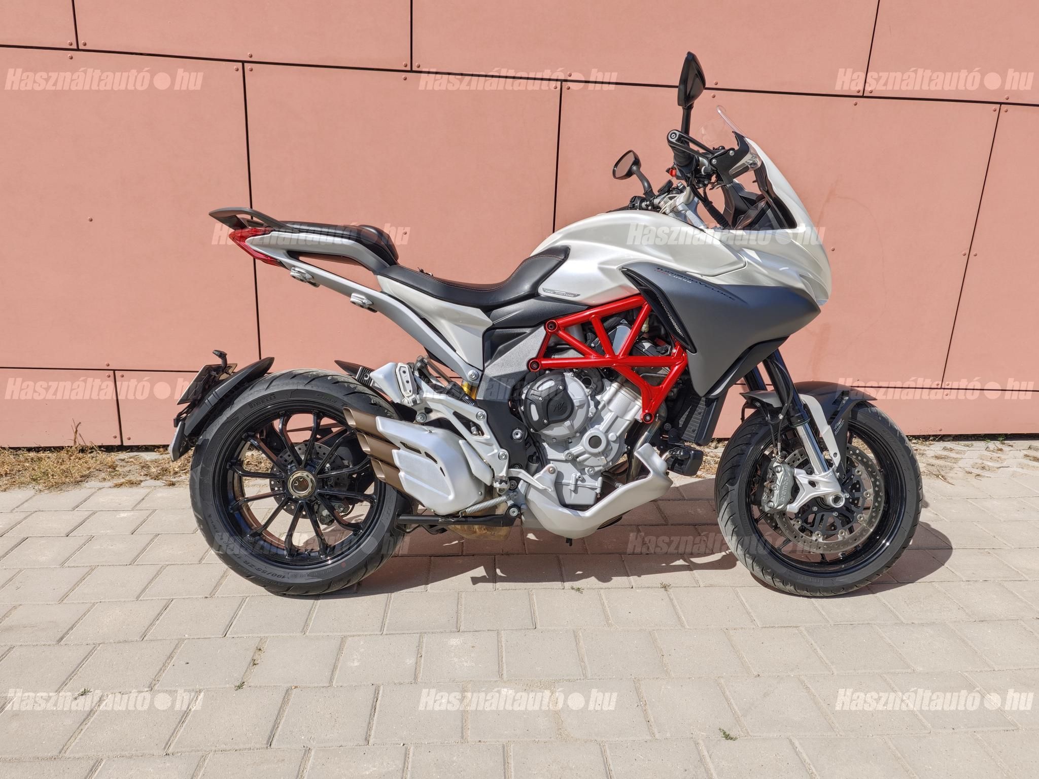 MV AGUSTA TURISMO VELOCE 2018/4 - 1