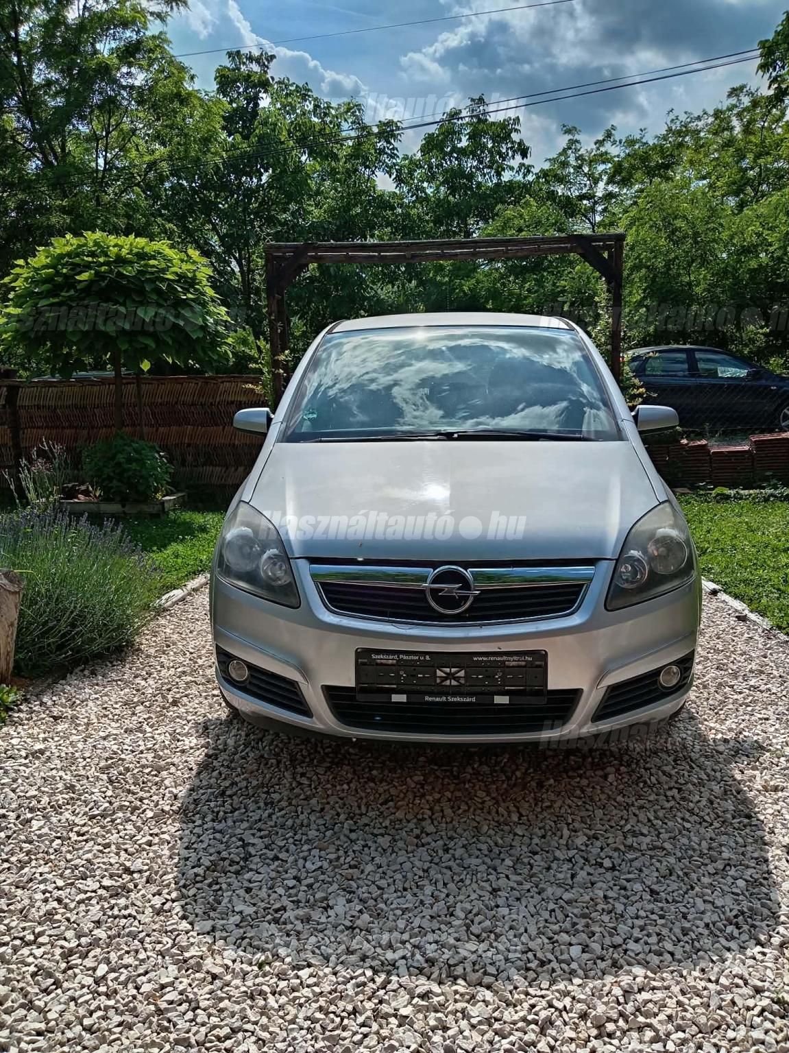 OPEL ZAFIRA B 2006/4 - 1