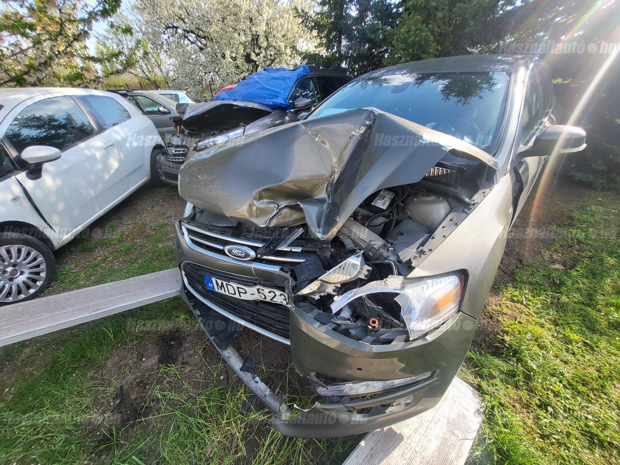 FORD MONDEO 2012/6 - 1