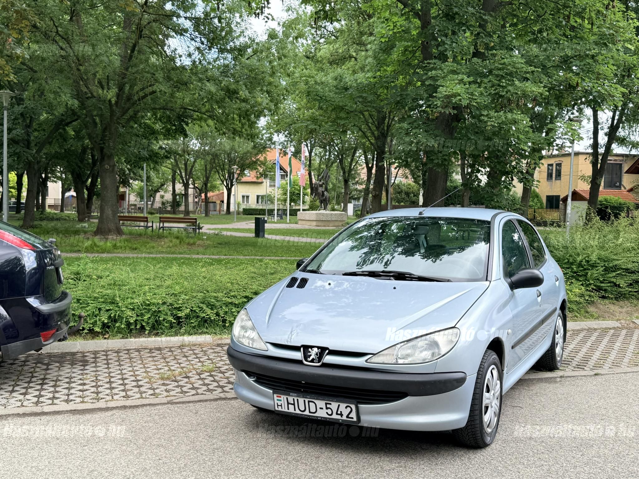 PEUGEOT 206 2001/9 - 1