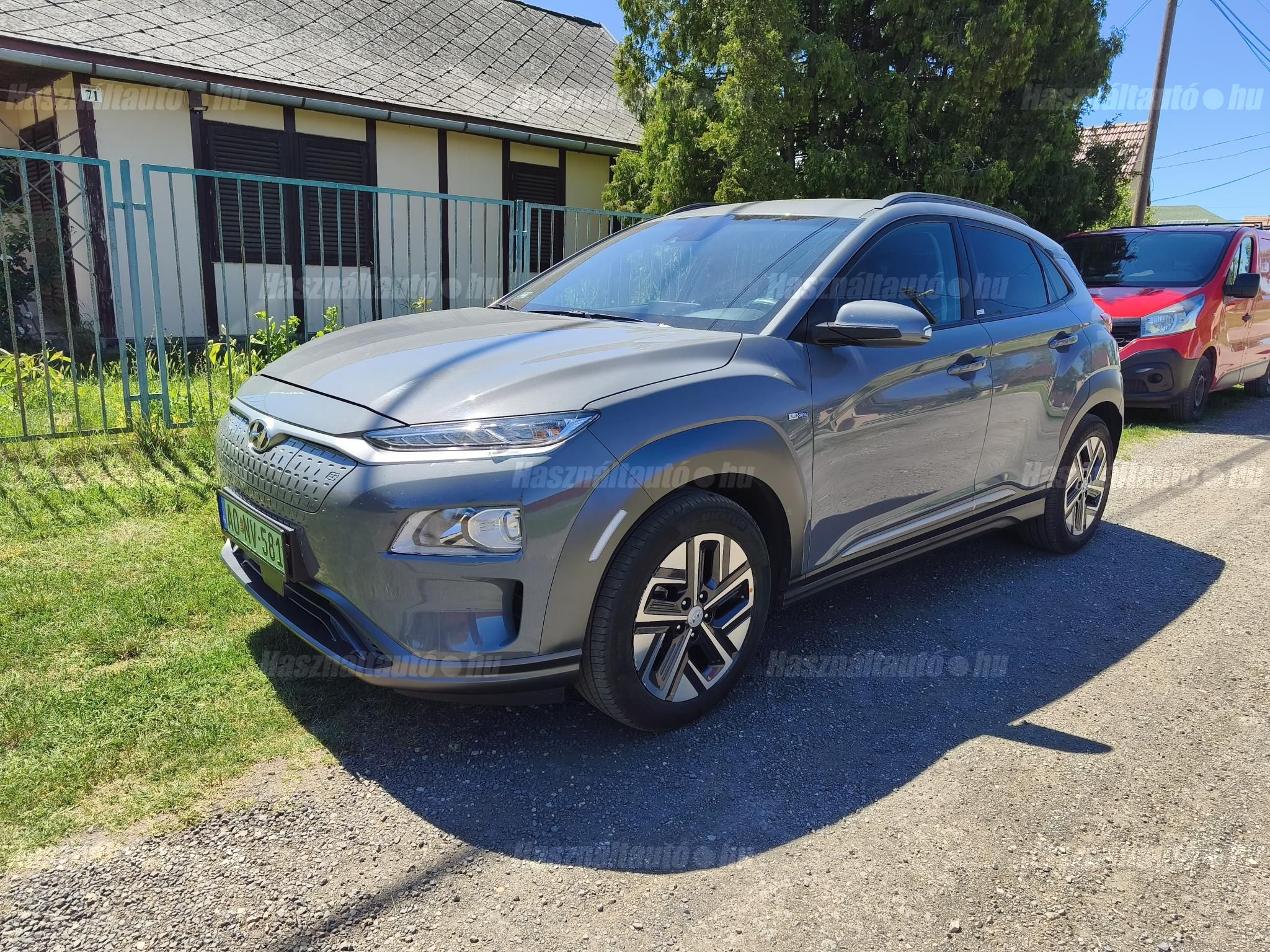 HYUNDAI KONA 2020/8 - 1