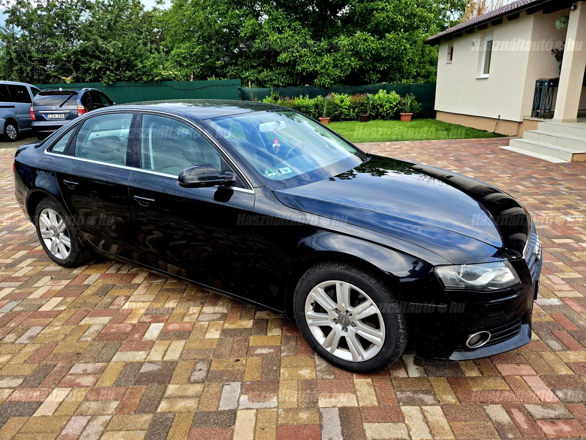 AUDI A4 2010/1 - 1