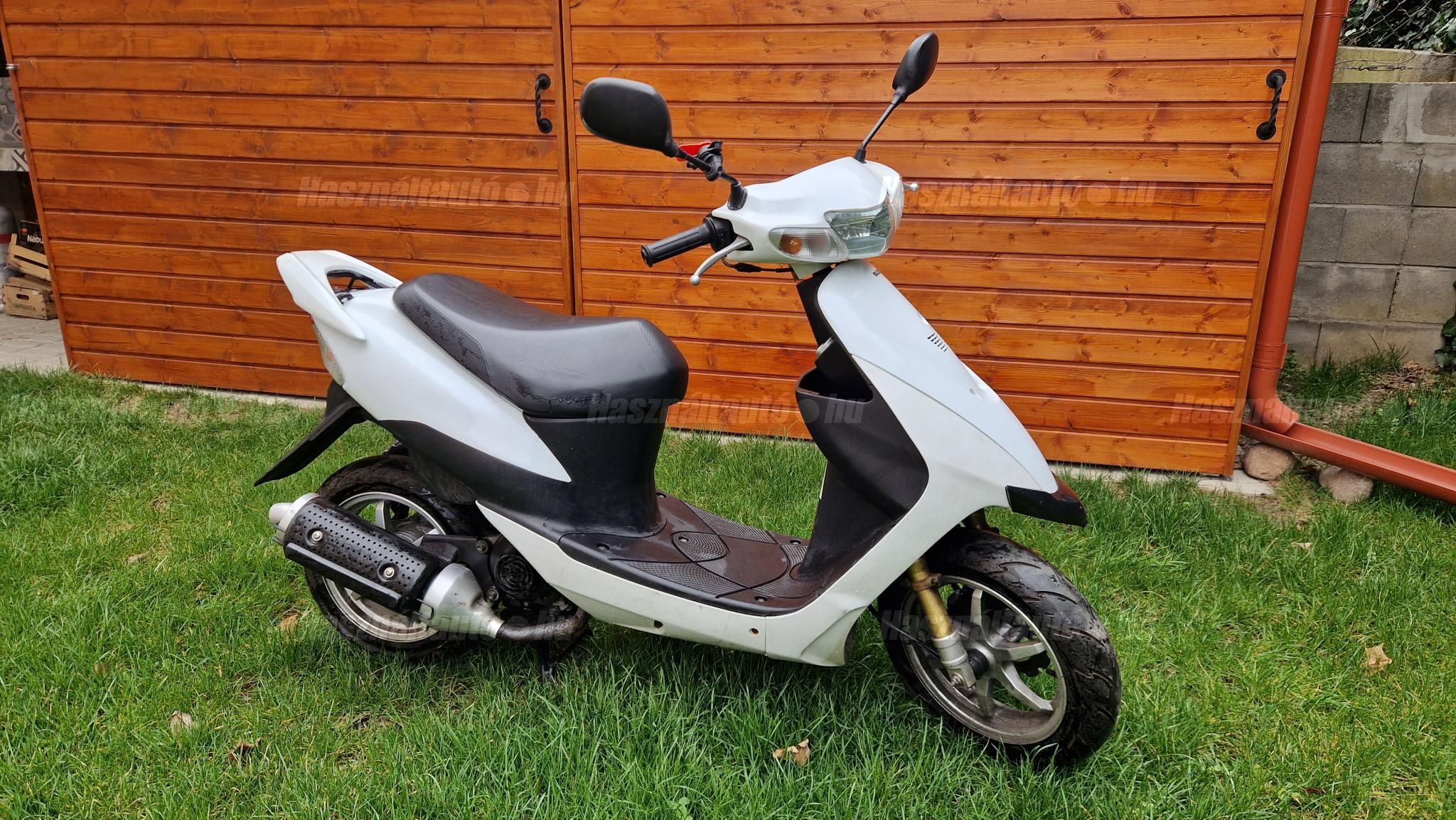 SUZUKI EGYÉB 2004/10 - 1