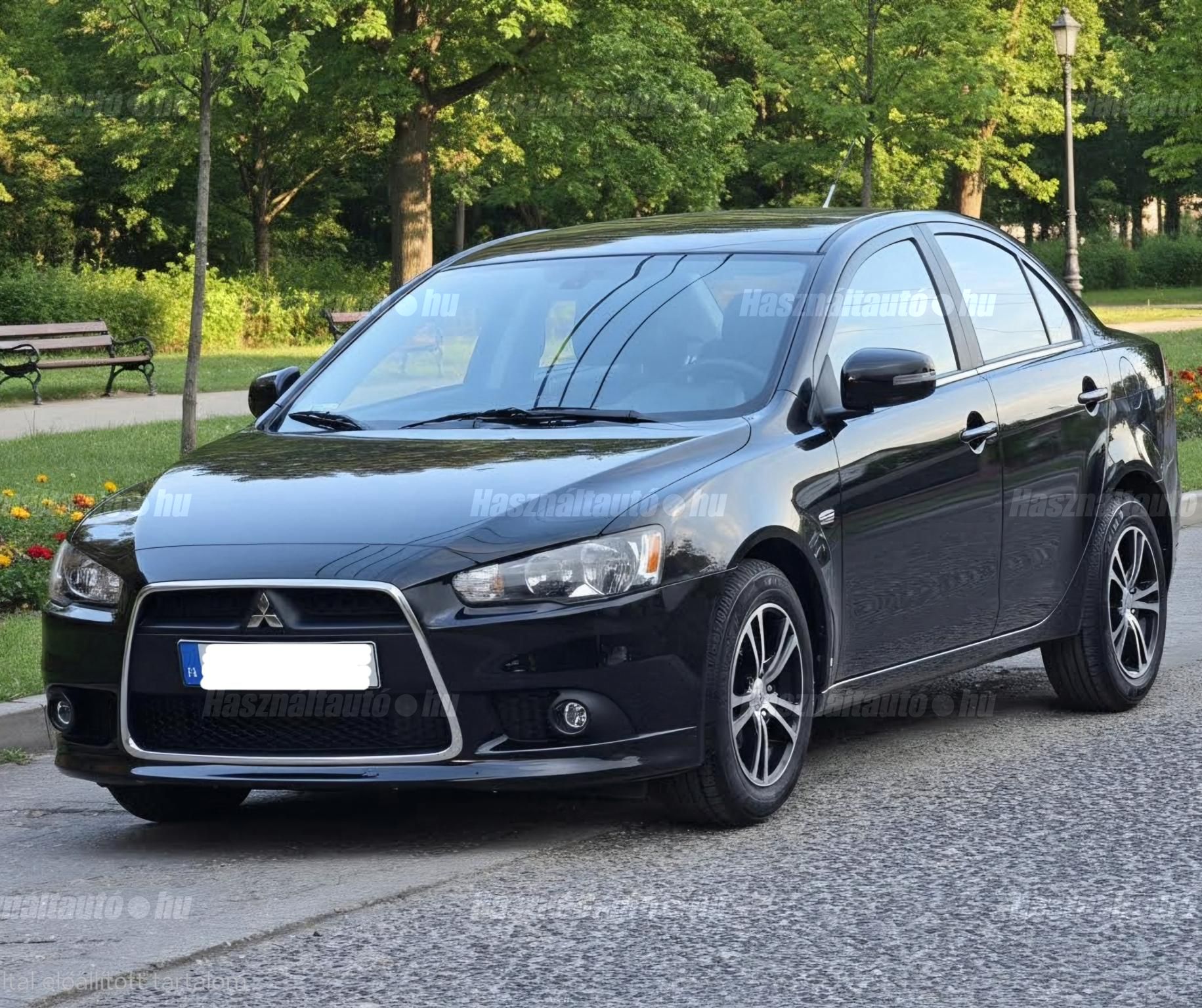 MITSUBISHI LANCER 2015 - 1
