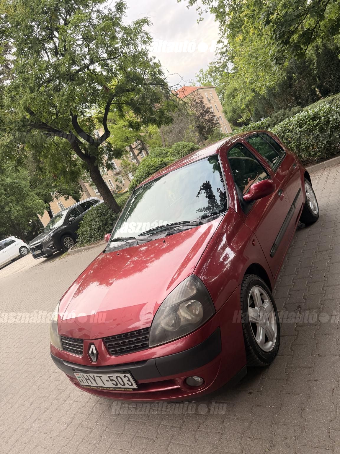 RENAULT CLIO 2002/8 - 1