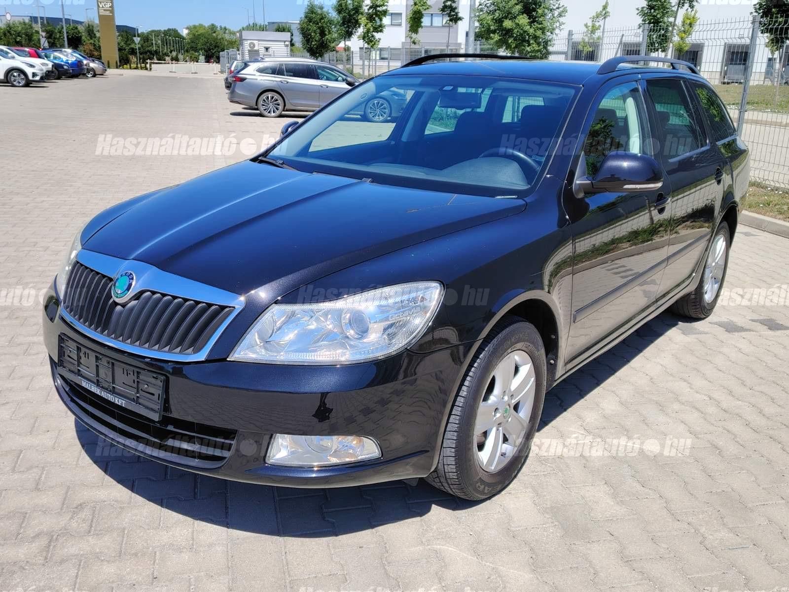 SKODA OCTAVIA 2011/8 - 1