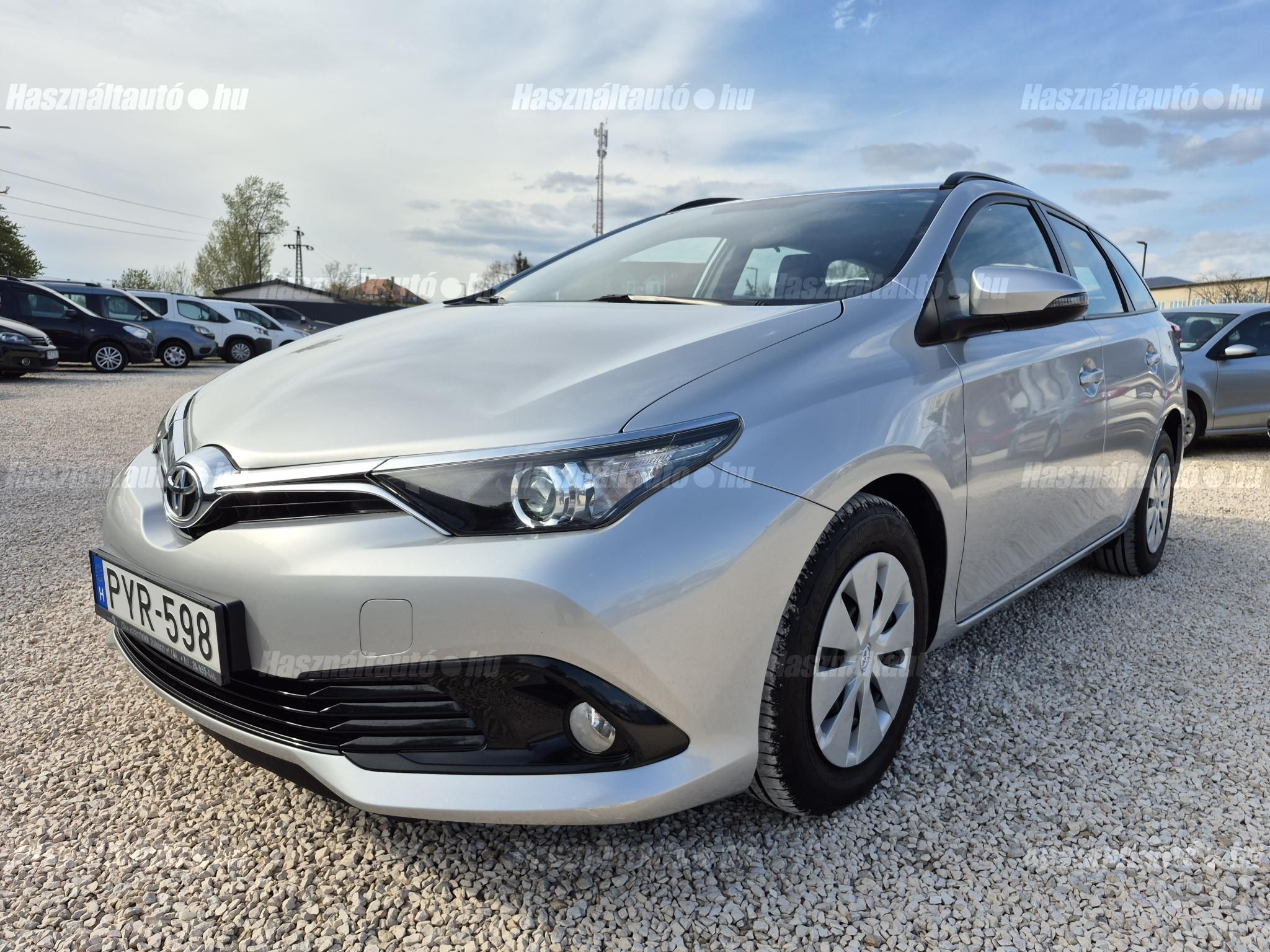 TOYOTA AURIS 2018/7 - 1