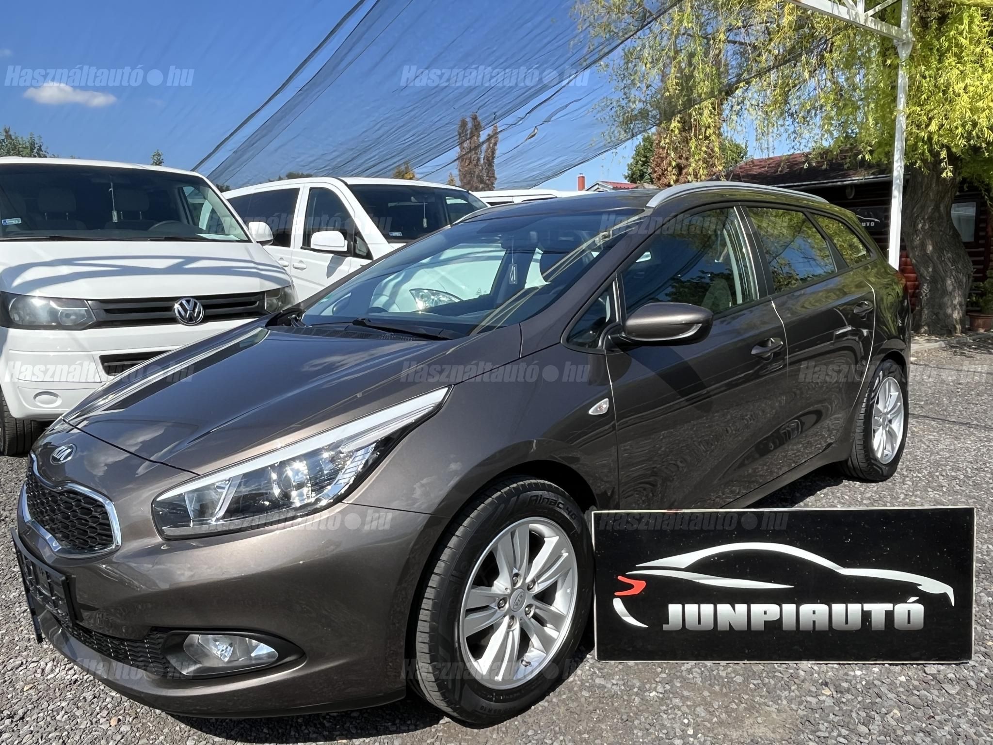 KIA CEE'D 2015/3 - 1