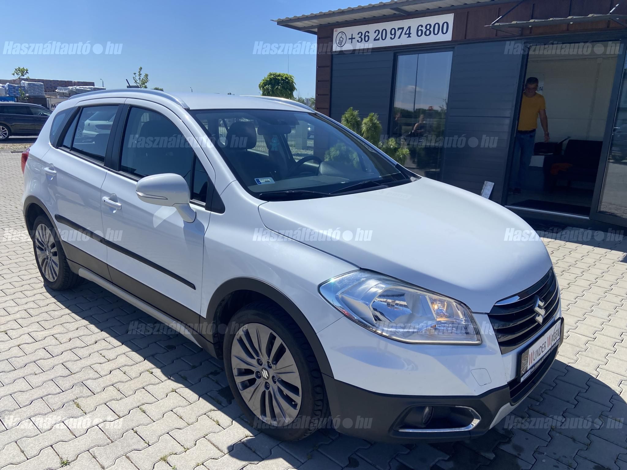 SUZUKI SX4 S-CROSS 2015/6 - 1