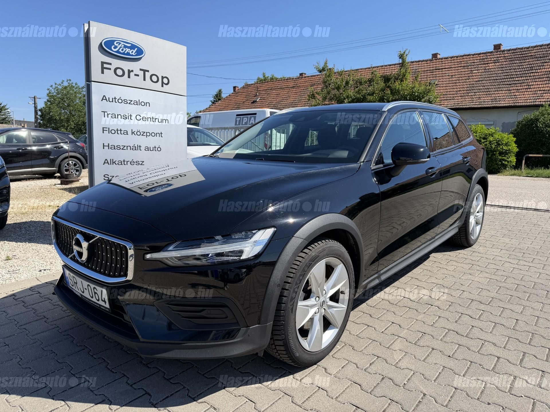 VOLVO V60 2021/4 - 1