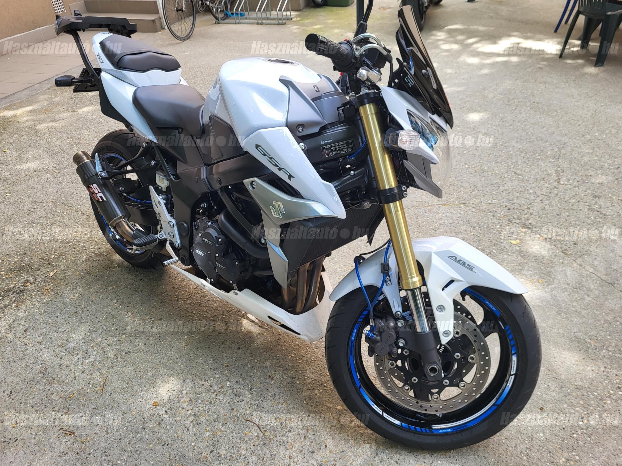 SUZUKI GSR 750 2016/9 - 1