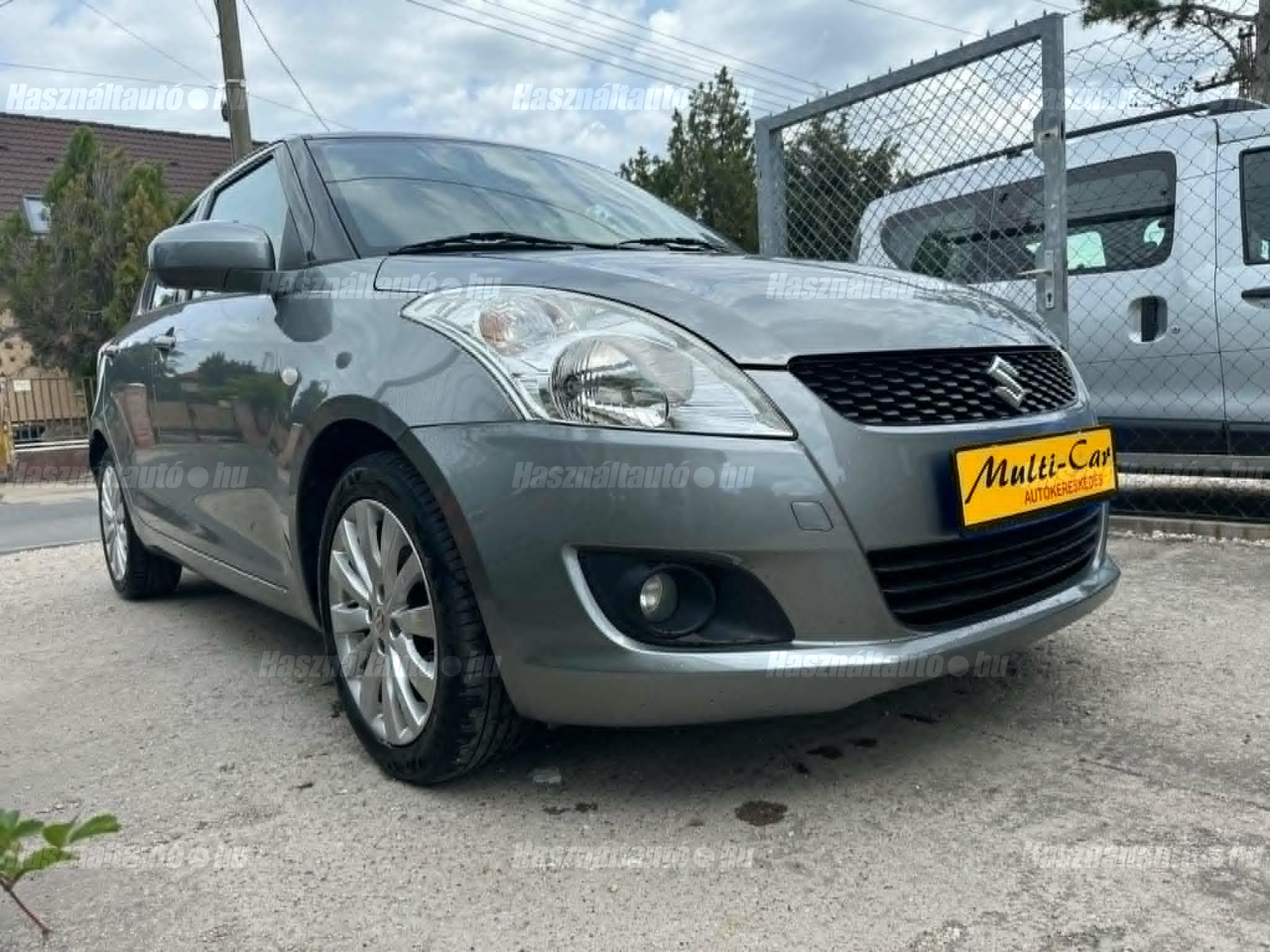 SUZUKI SWIFT 2012/10 - 1