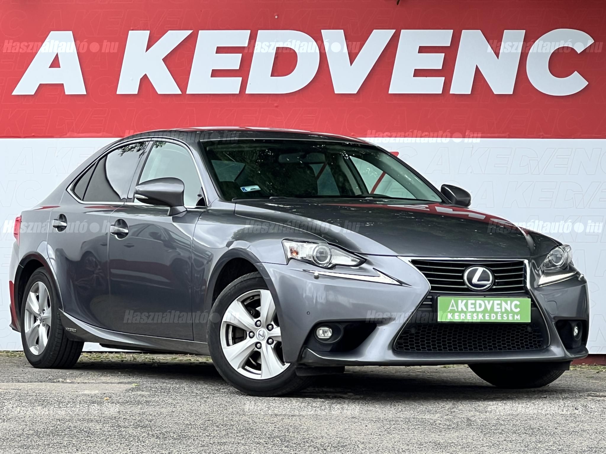 LEXUS IS 2016/1 - 1