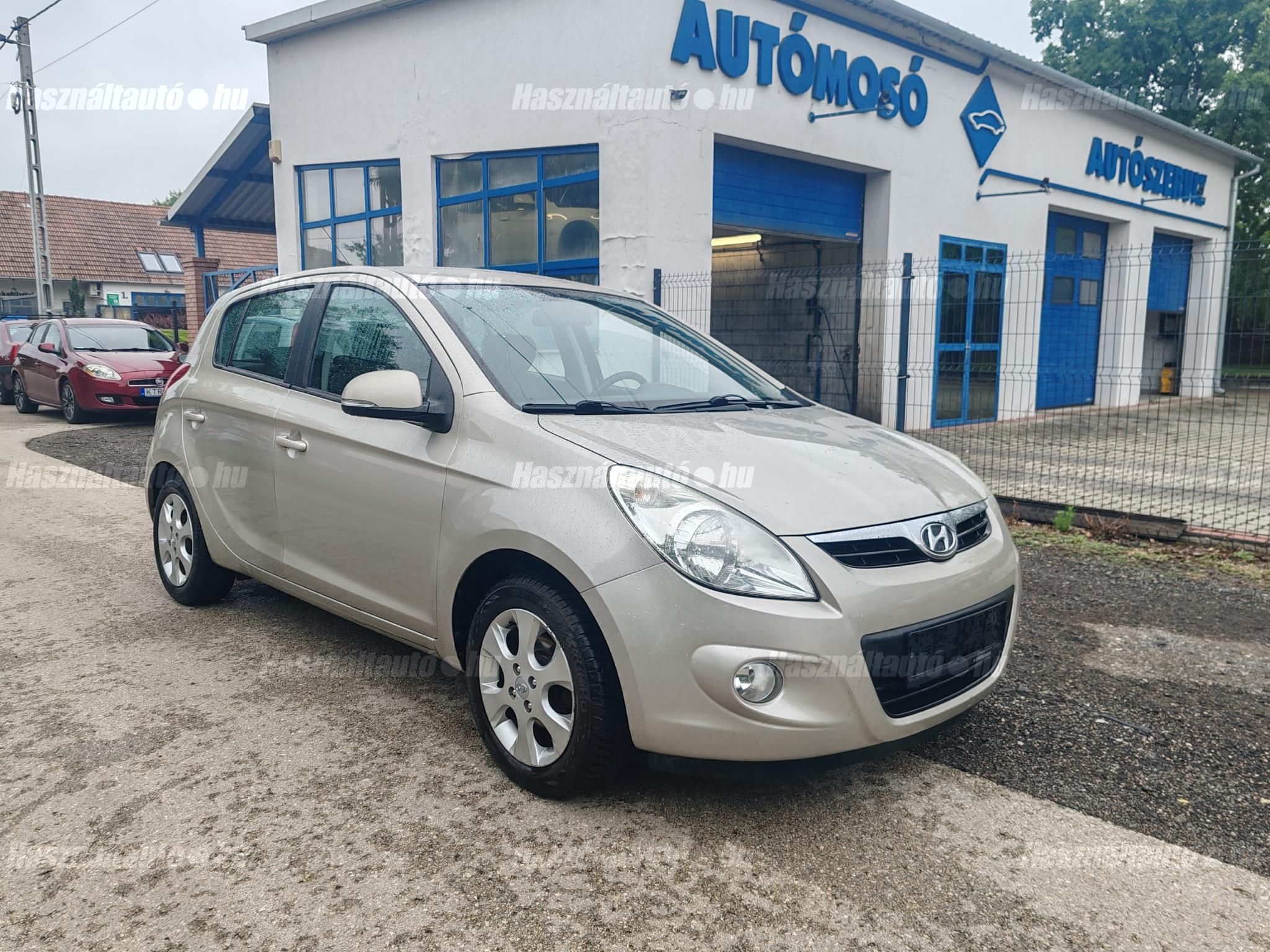 HYUNDAI I20 2011/7 - 1