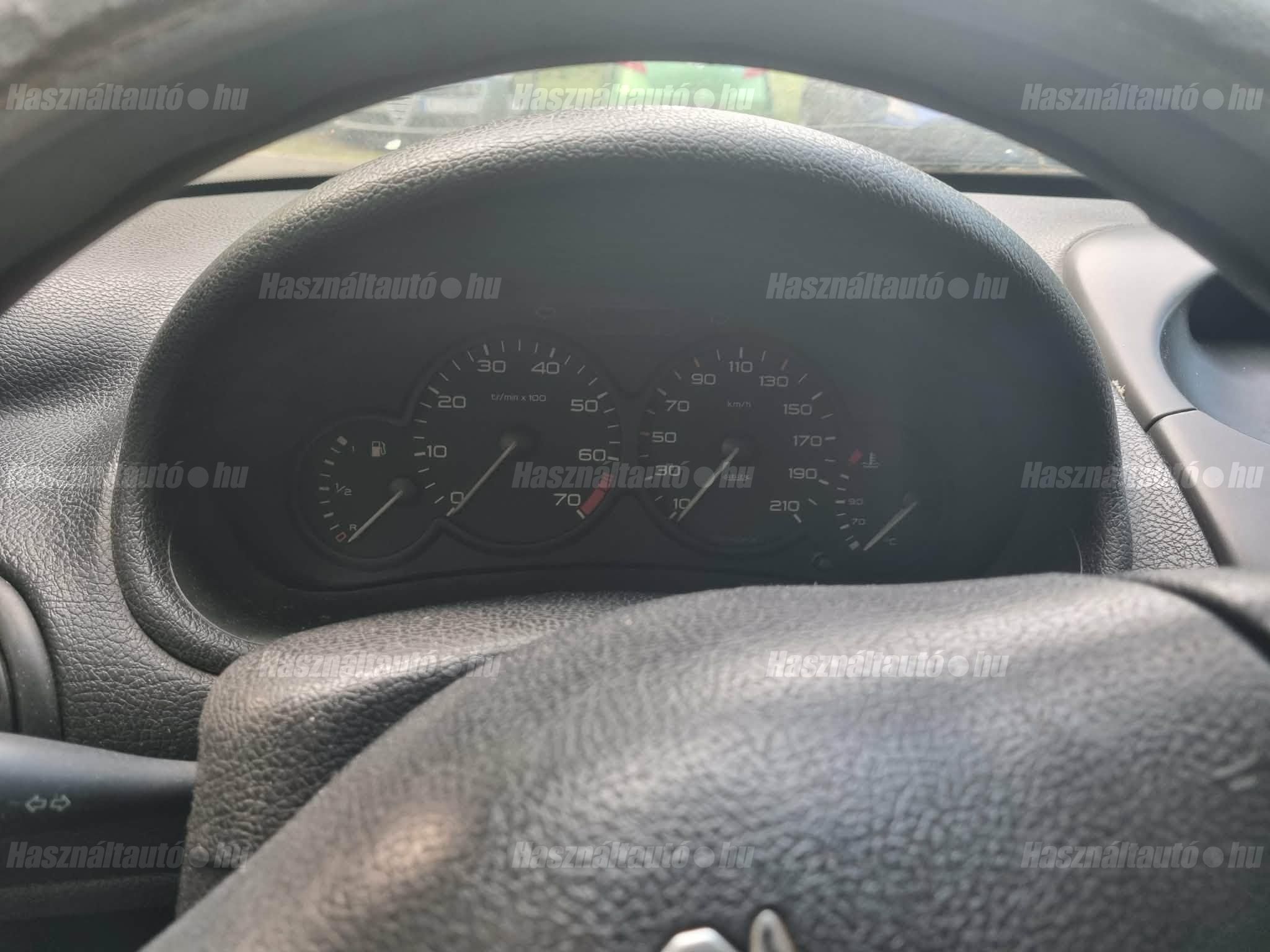 PEUGEOT 206 2001 - 1