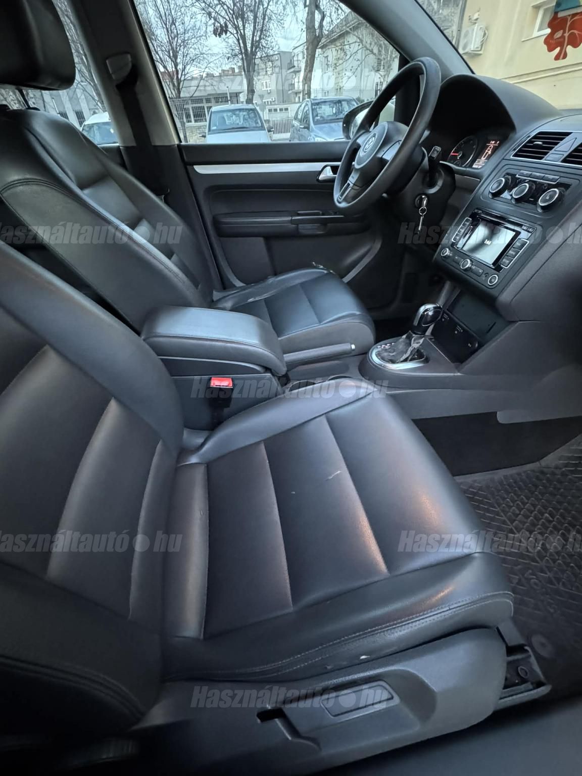 VOLKSWAGEN TOURAN 2013/9 - 1