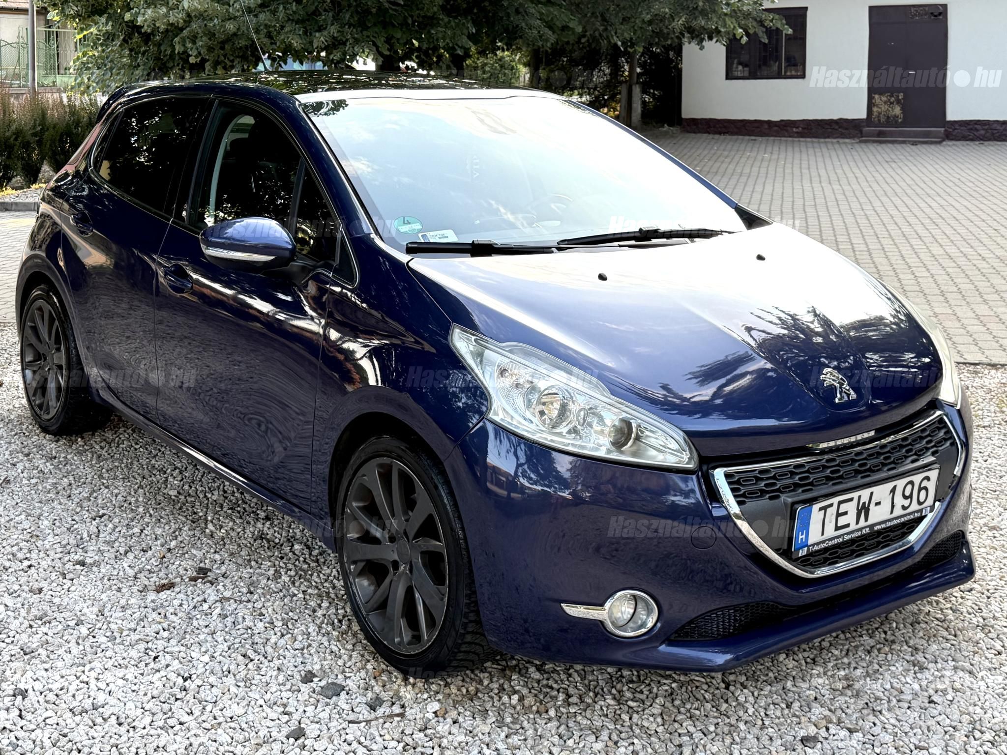PEUGEOT 208 2012/12 - 1