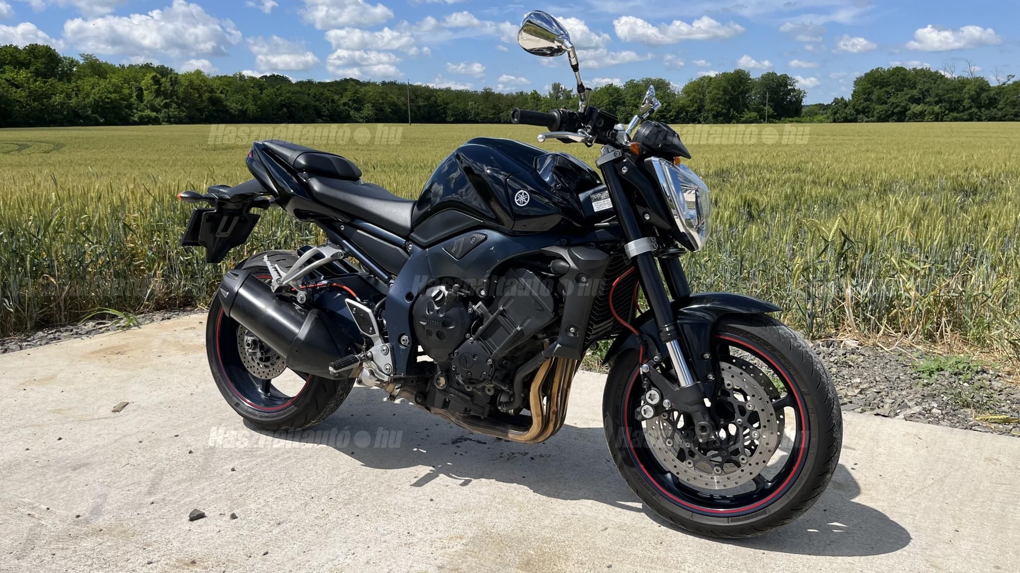 YAMAHA FZ1 2006/6 - 1