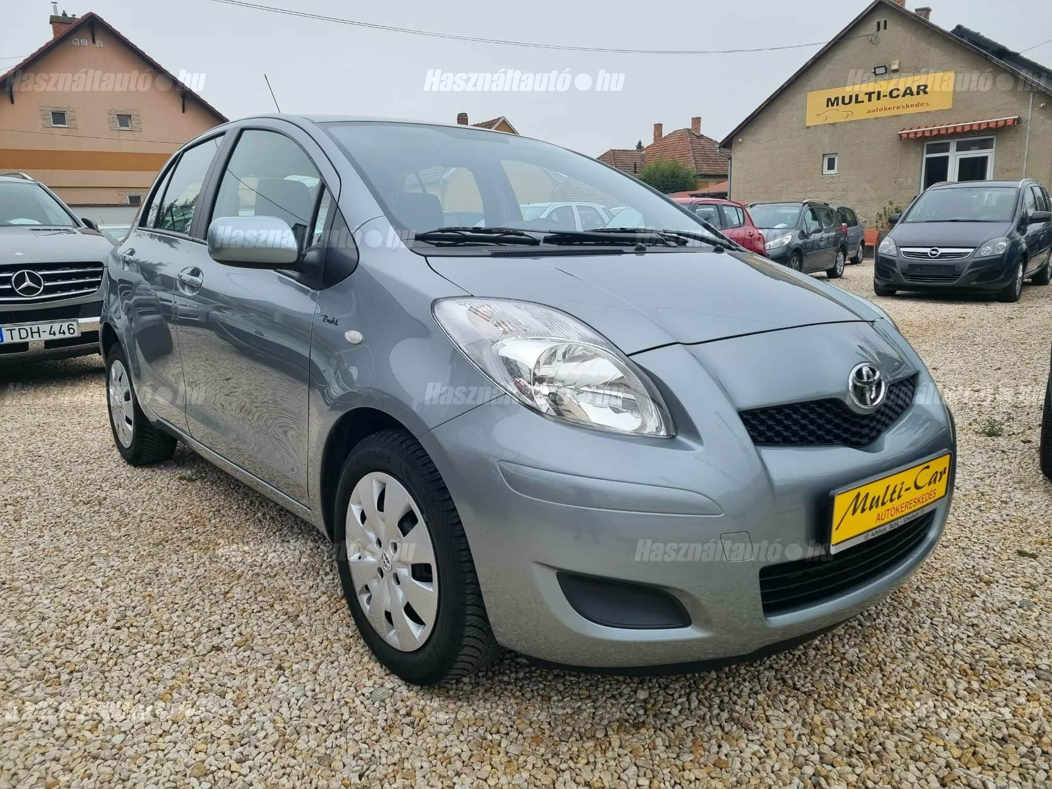 TOYOTA YARIS 2009/3 - 1