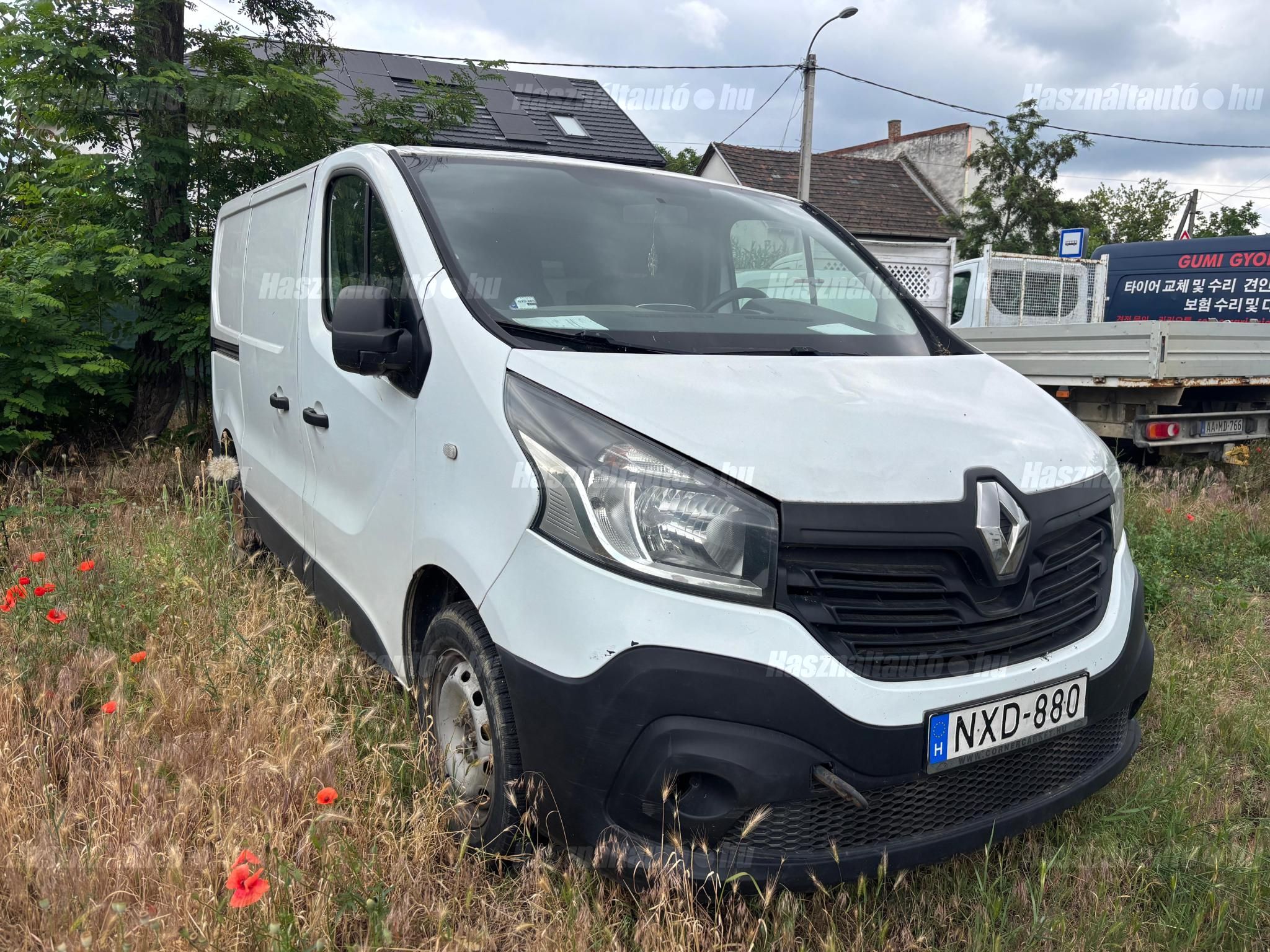 RENAULT TRAFIC 2015/8 - 1