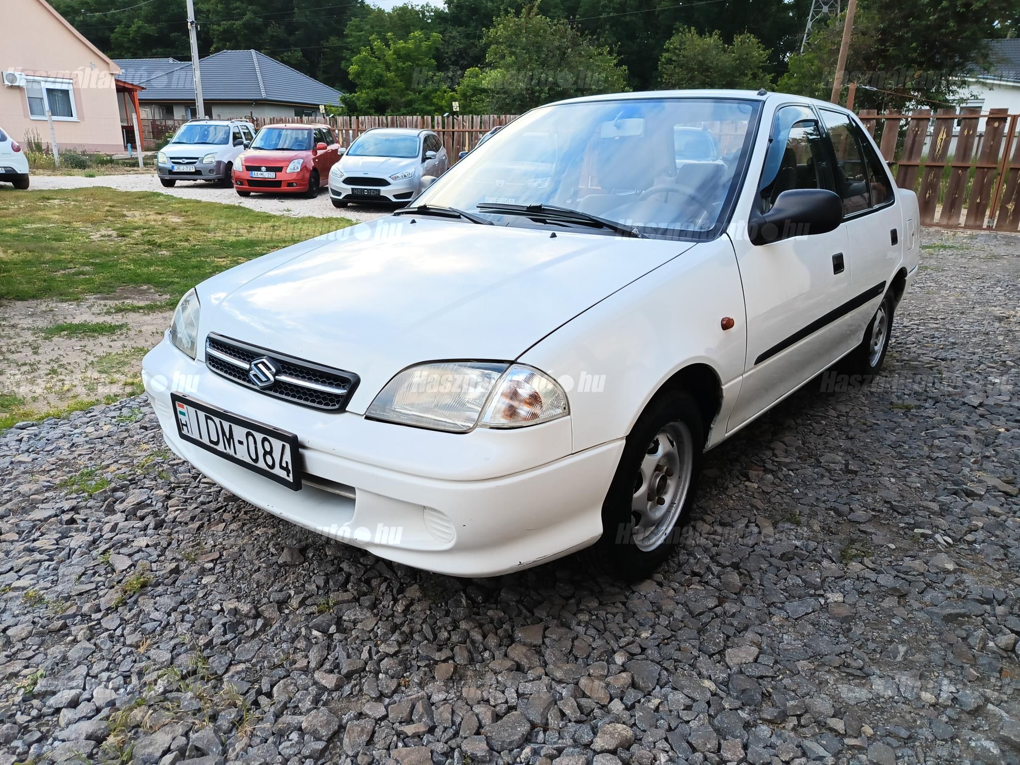 SUZUKI SWIFT 2002/7 - 1