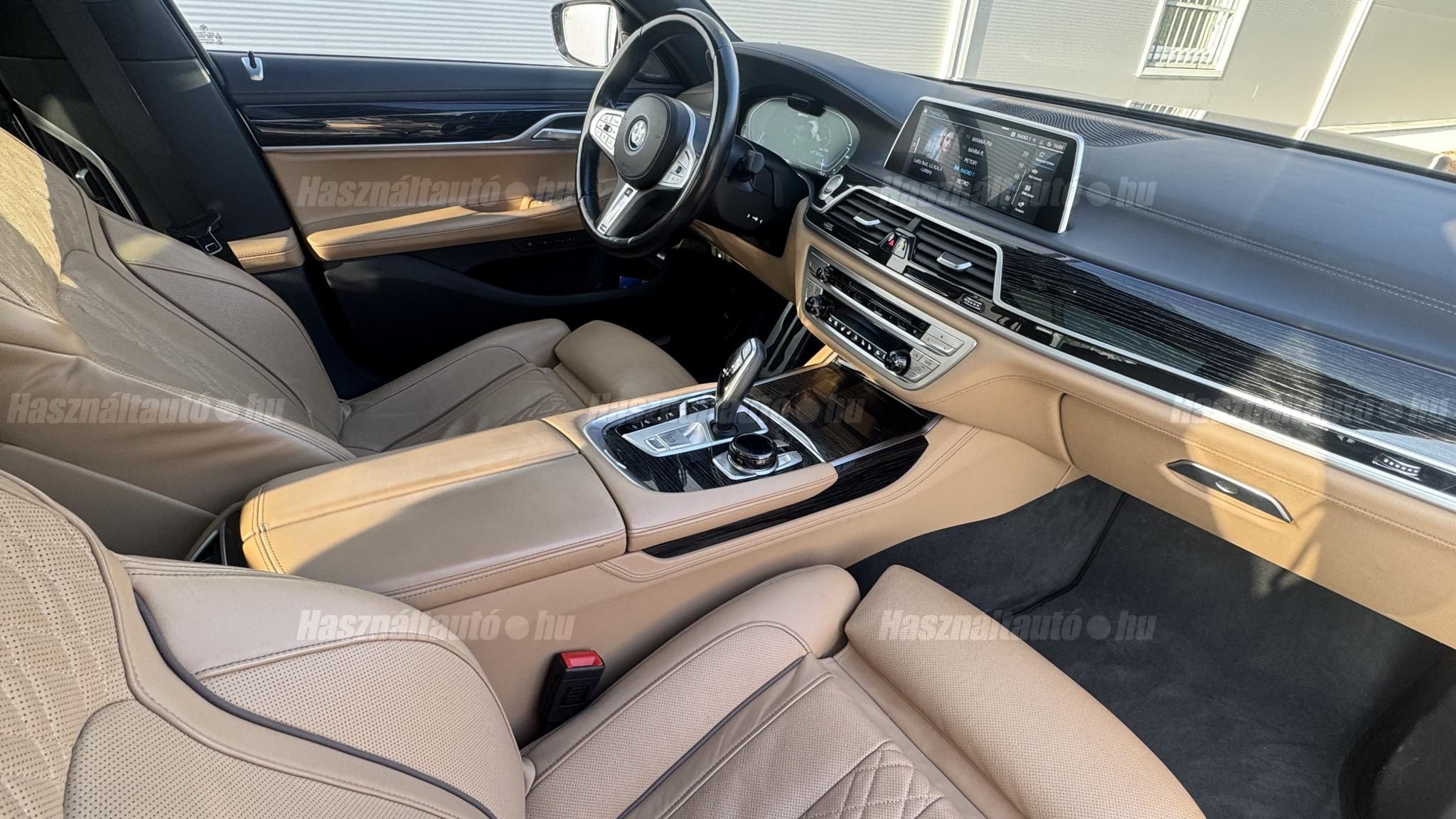 BMW 745 2022 - 1
