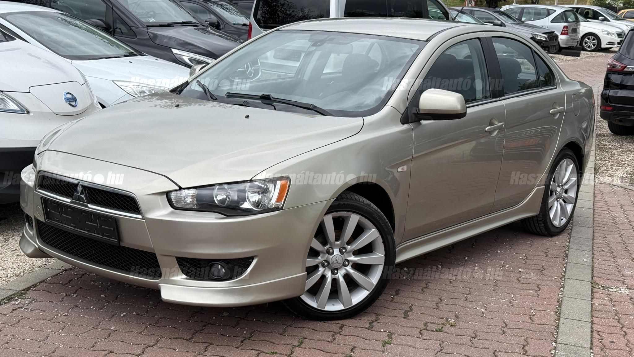 MITSUBISHI LANCER 2010/7 - 1