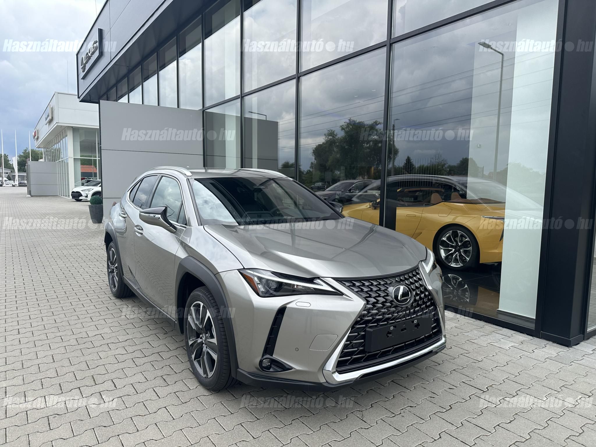 LEXUS UX 2026 - 1
