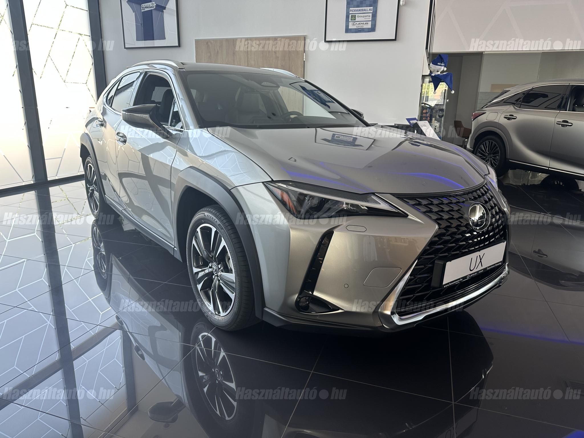 LEXUS UX 2026 - 1