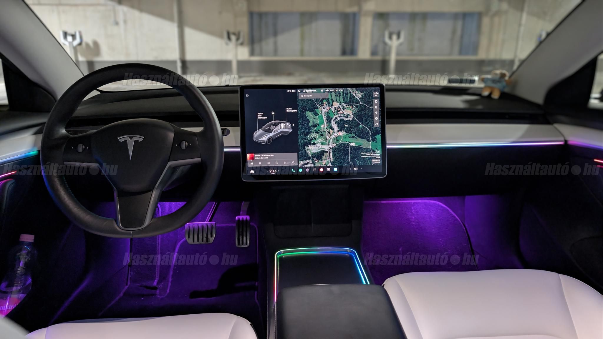 TESLA MODEL 3 2021/9 - 1