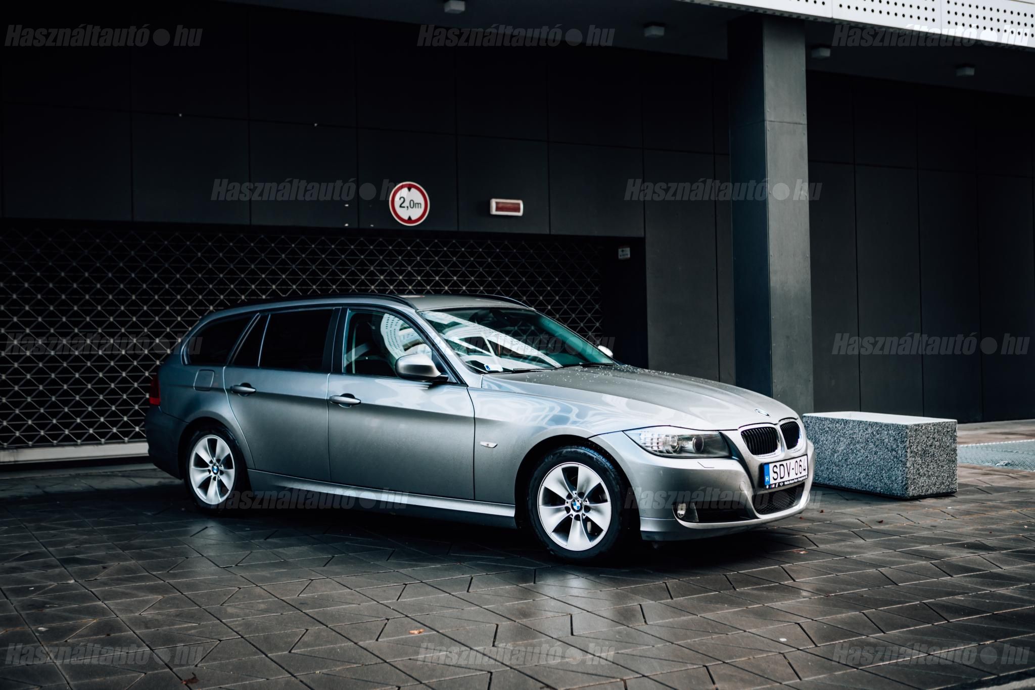 BMW 318 2010/8 - 1