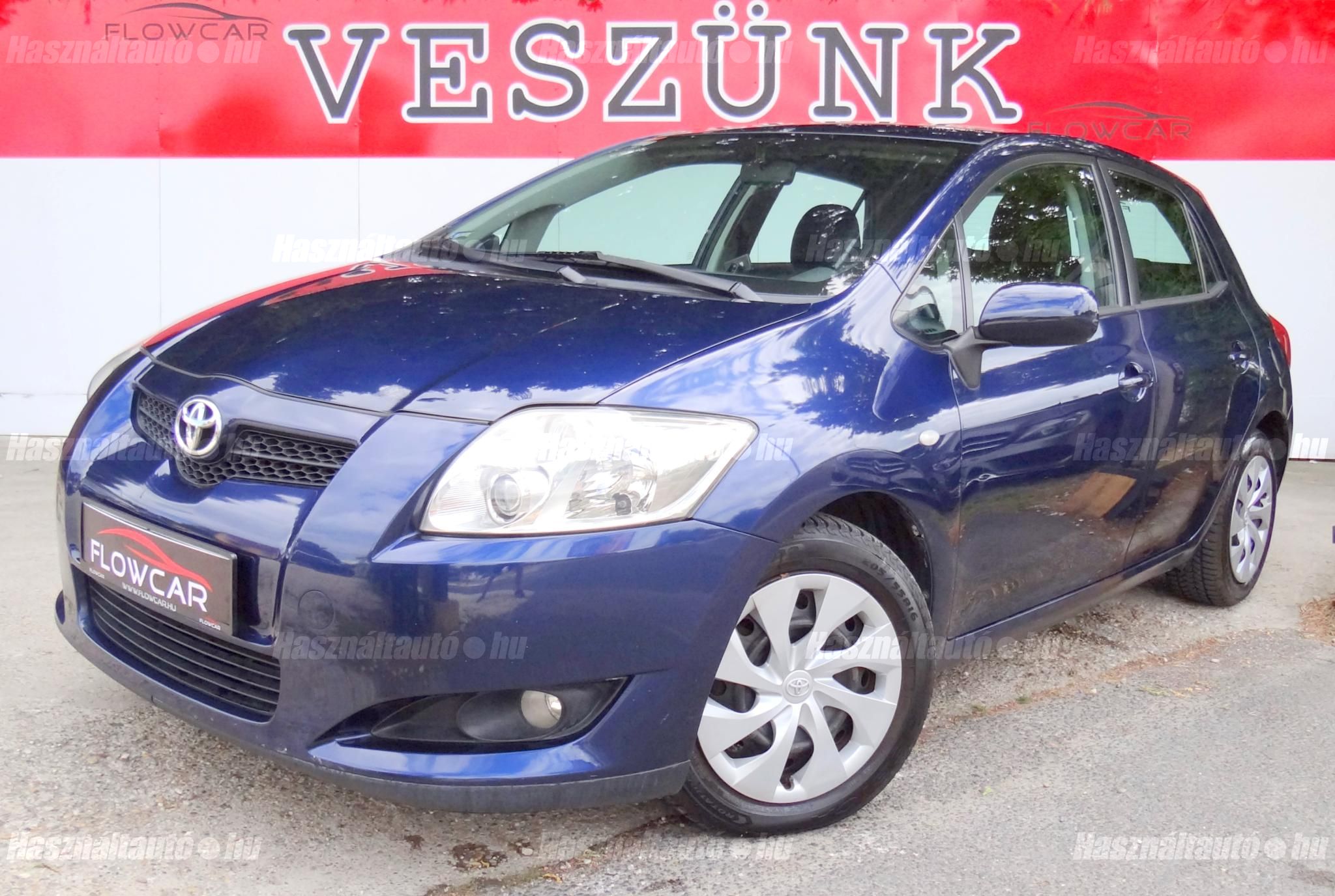 TOYOTA AURIS 2007/8 - 1