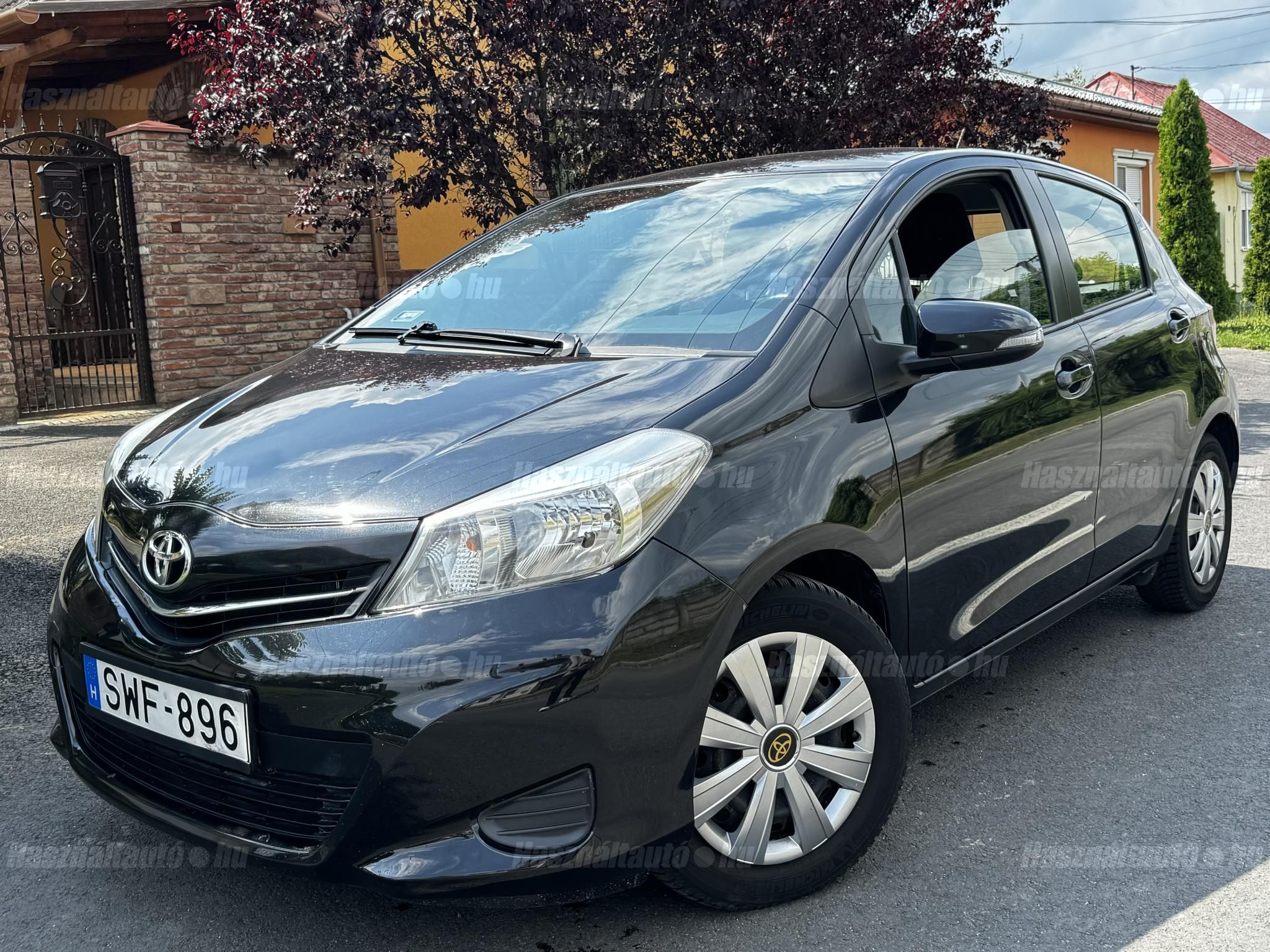TOYOTA YARIS 2012/7 - 1