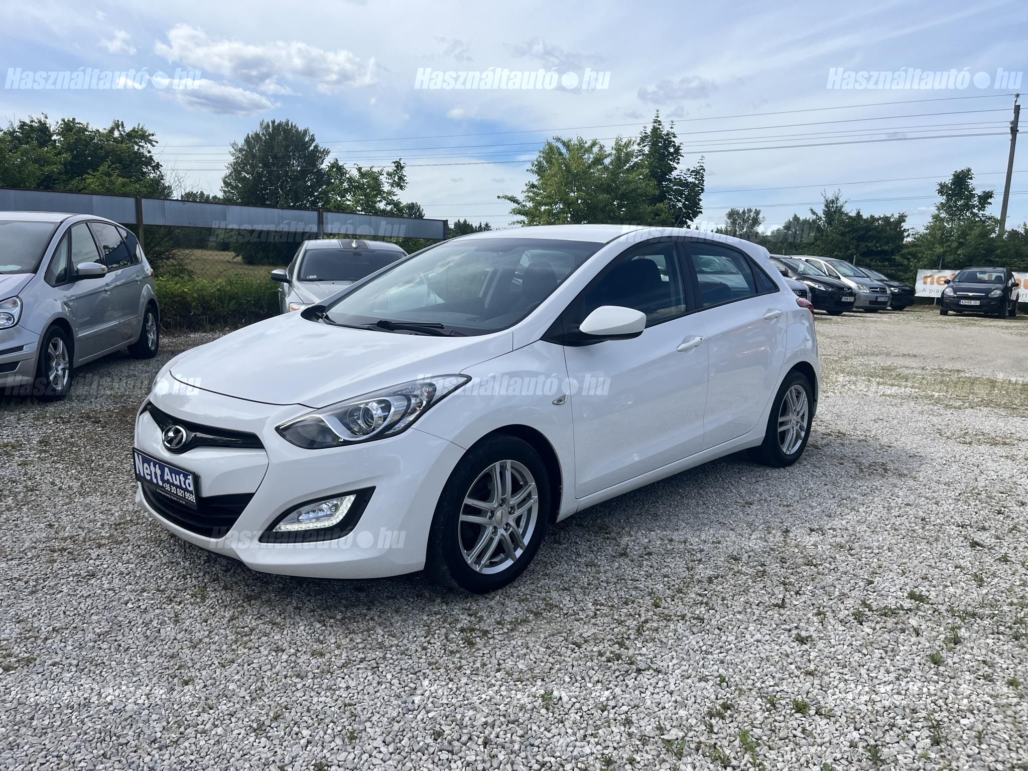 HYUNDAI I30 2013/4 - 1