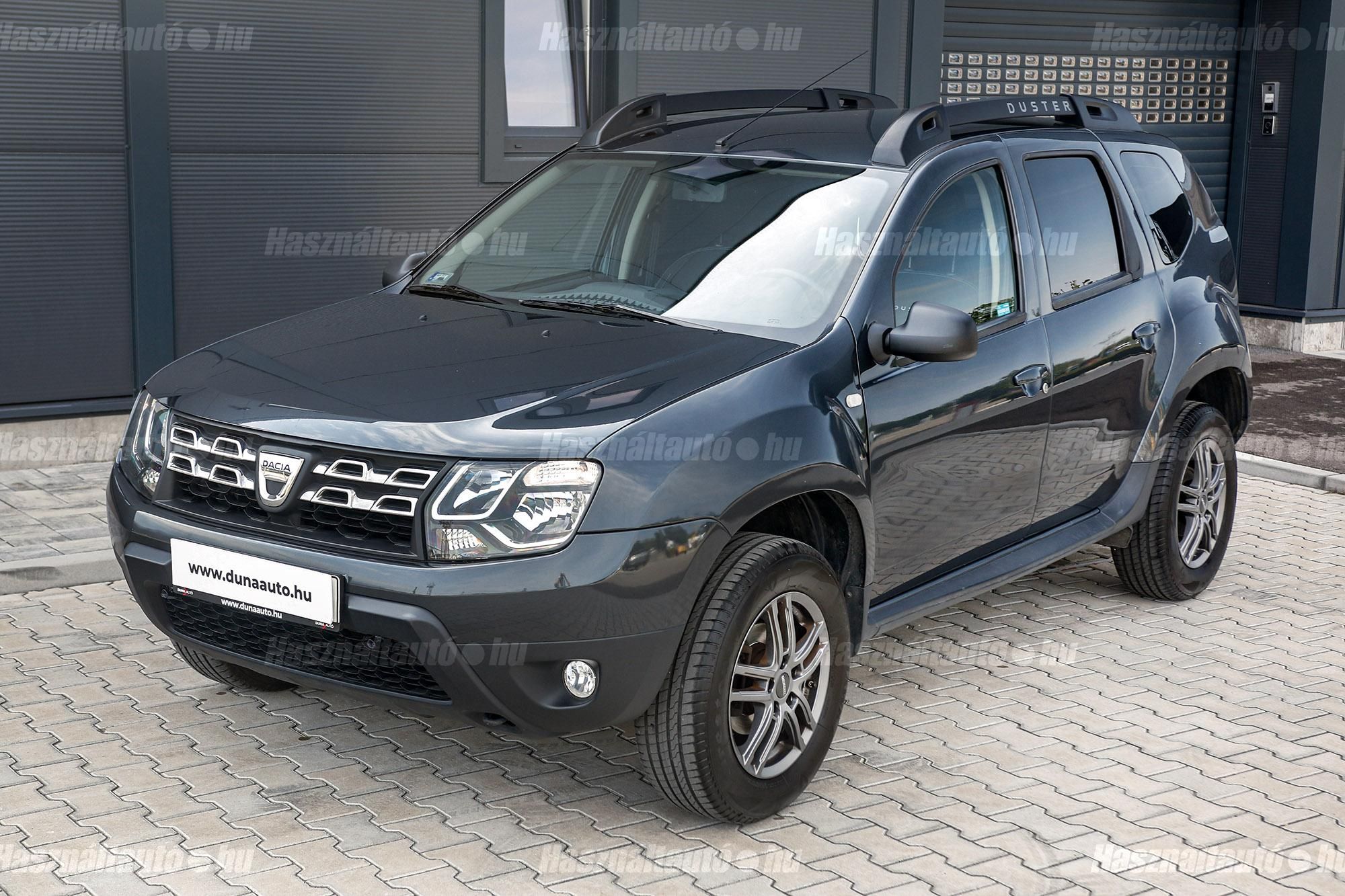 DACIA DUSTER 2015/8 - 1