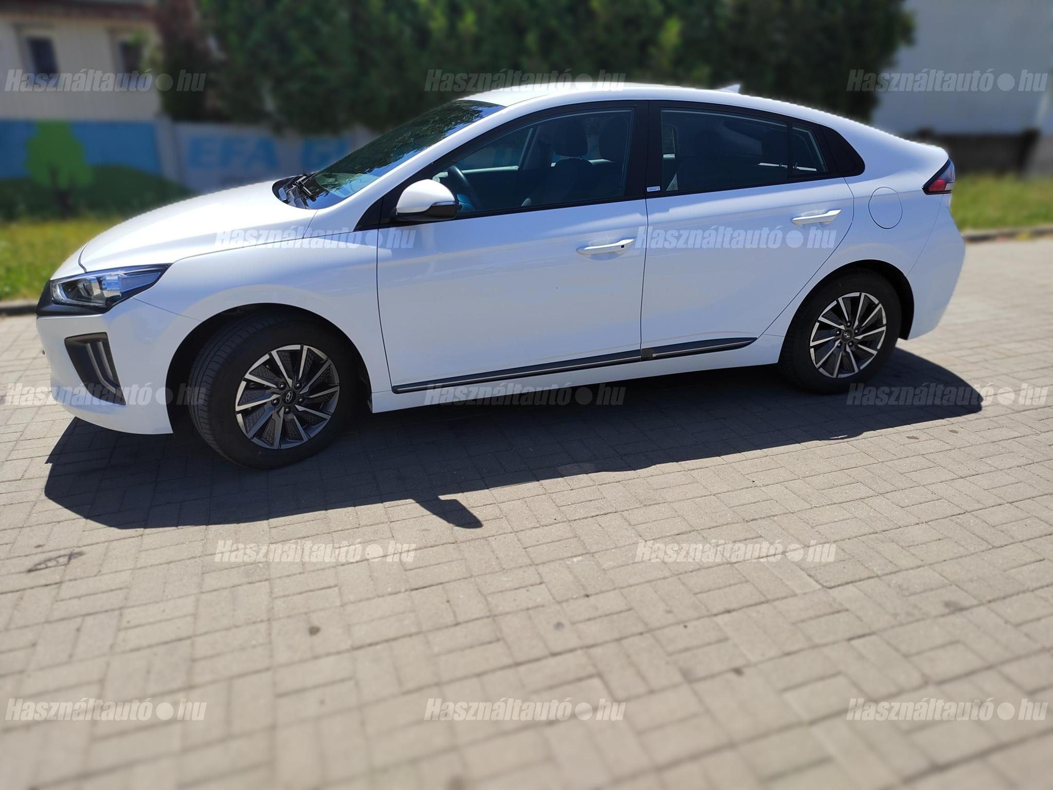 HYUNDAI IONIQ 2021/7 - 1
