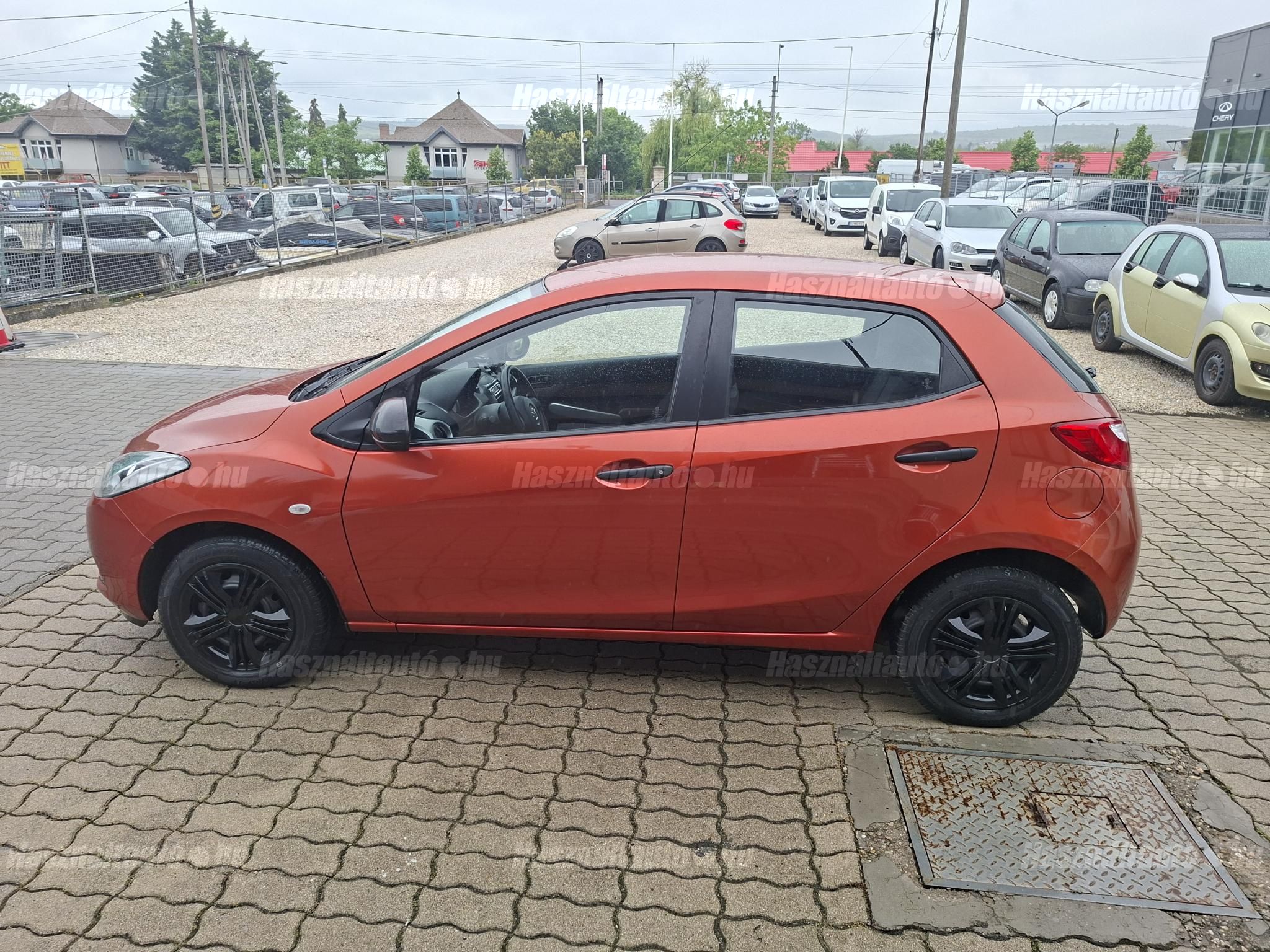 MAZDA 2 2010/8 - 1