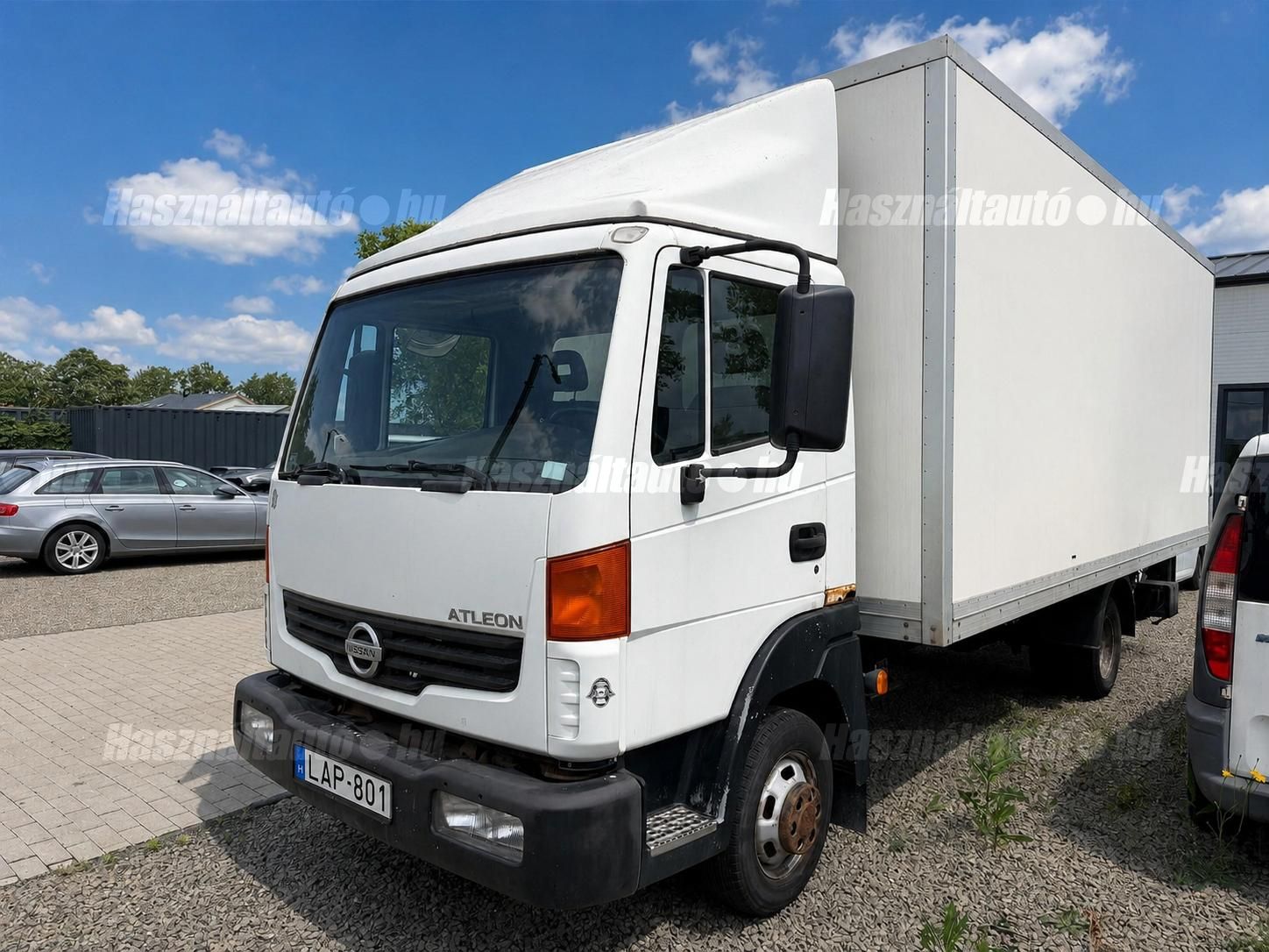 NISSAN ATLEON 2008/6 - 1