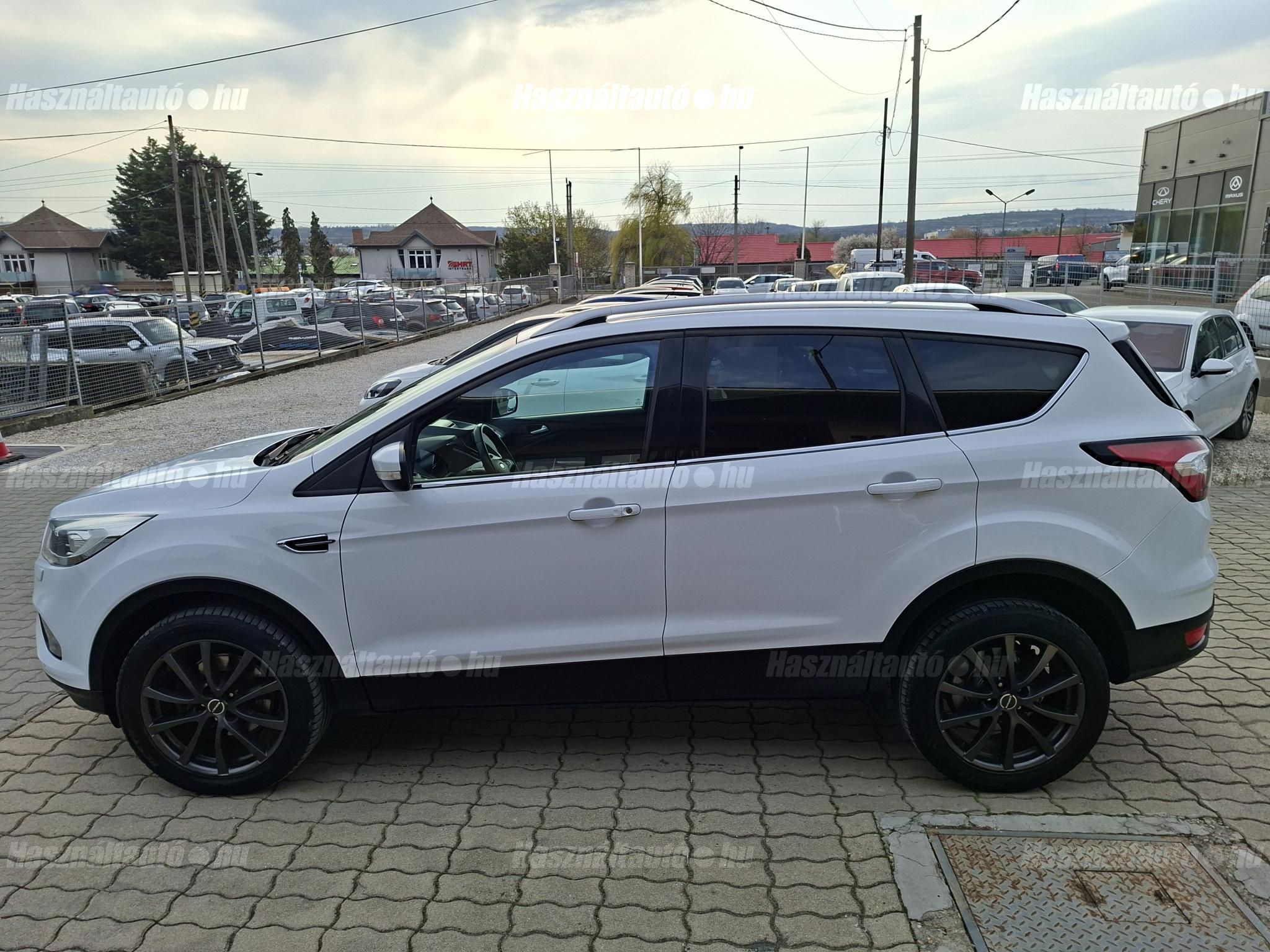 FORD KUGA 2017/8 - 1