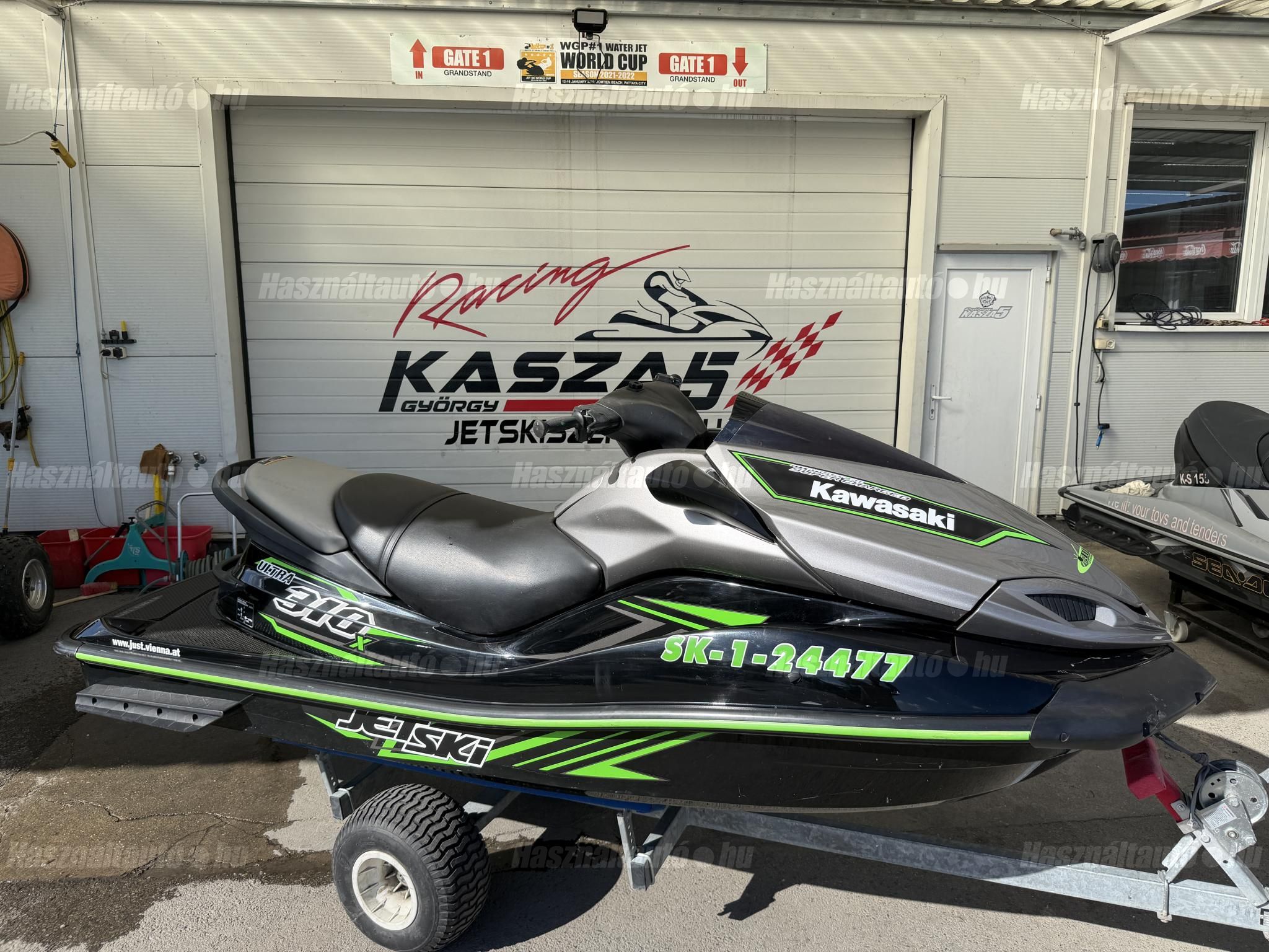 KAWASAKI 2015 - 1