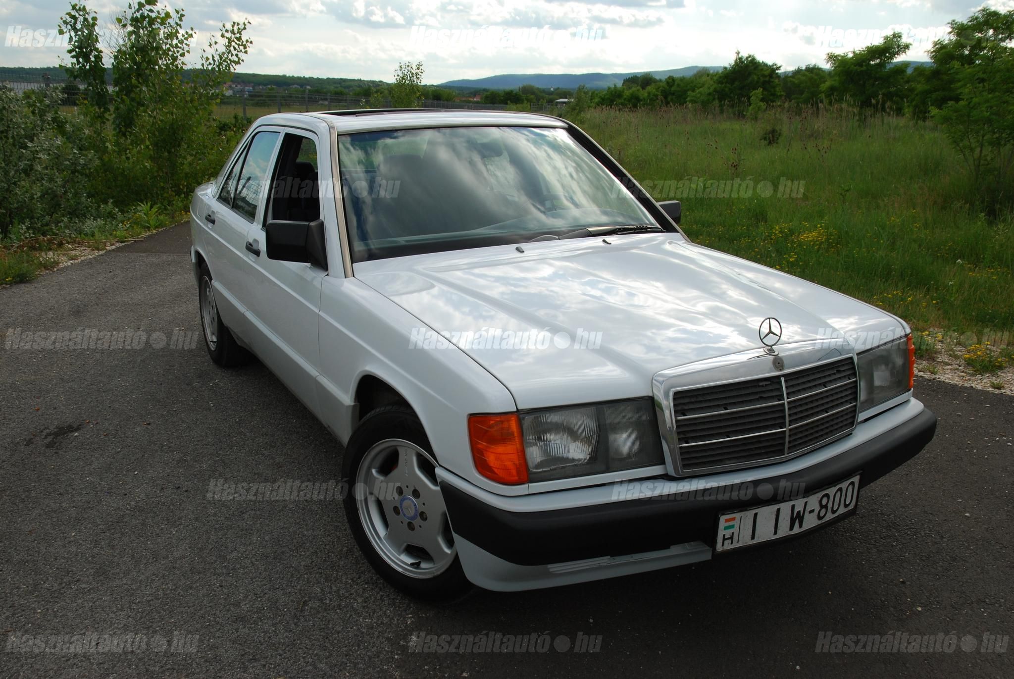 MERCEDES-BENZ 190 1990/12 - 1