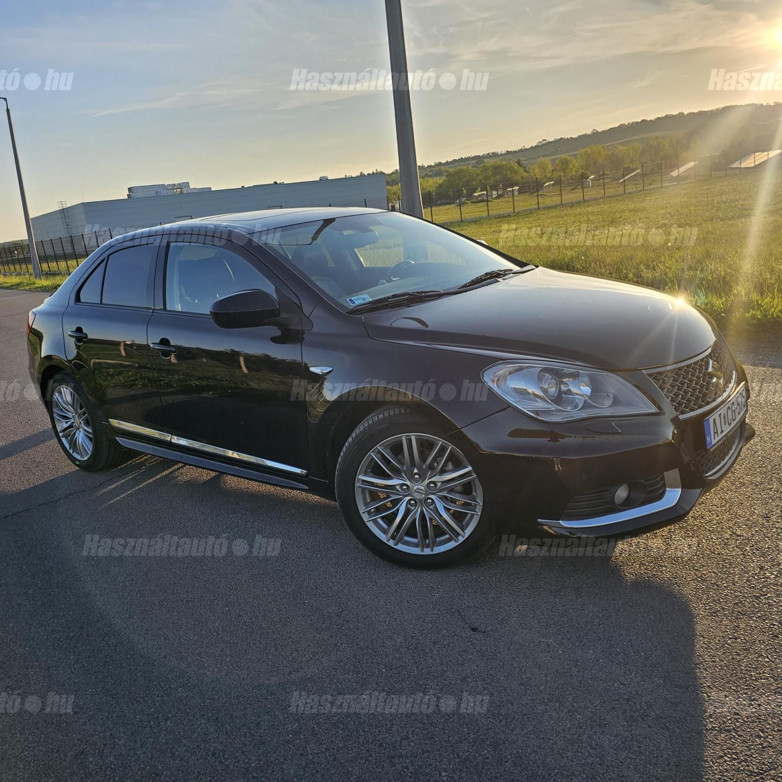 SUZUKI KIZASHI 2010/9 - 1