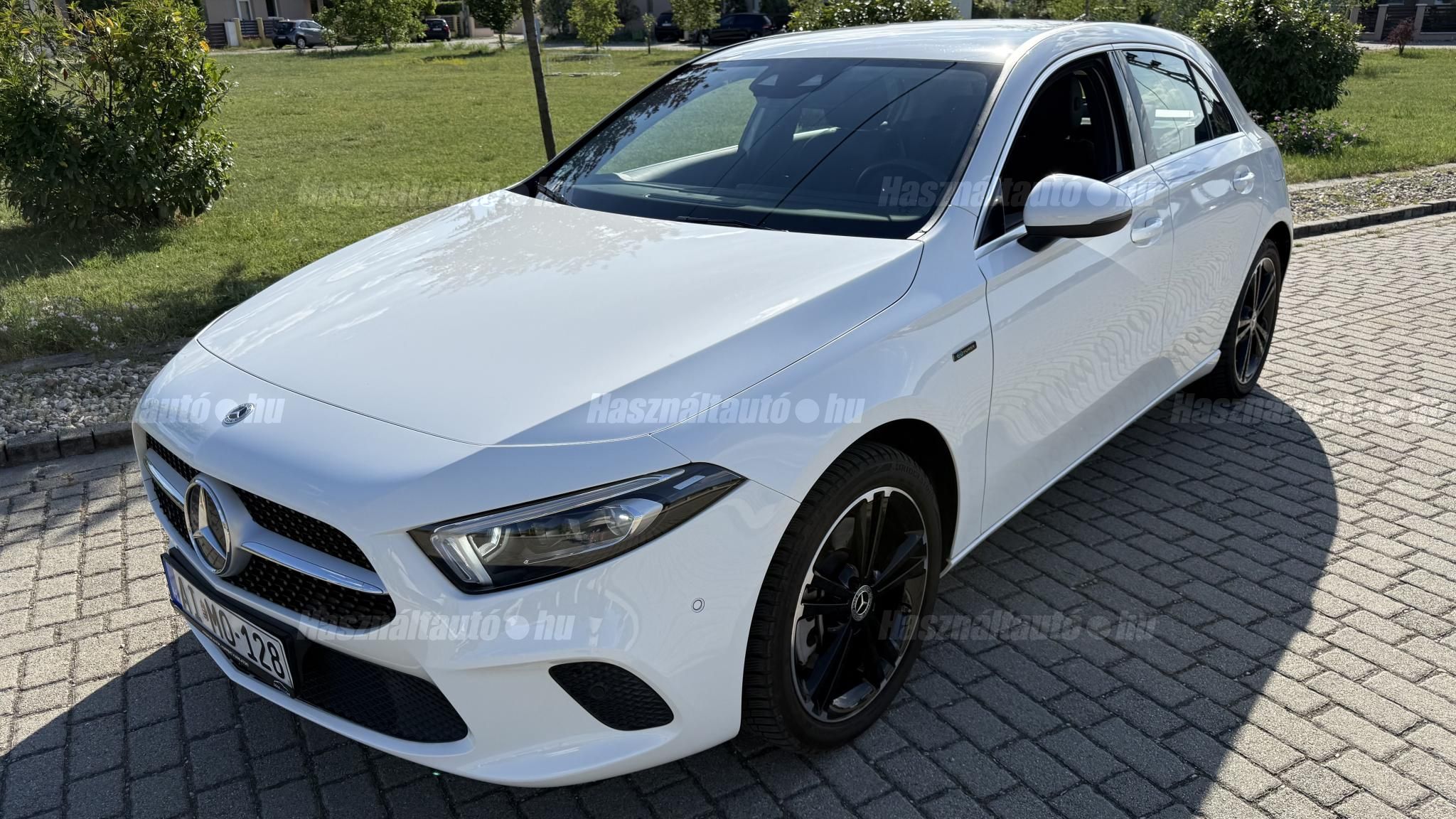 MERCEDES-BENZ A 250 2021/5 - 1