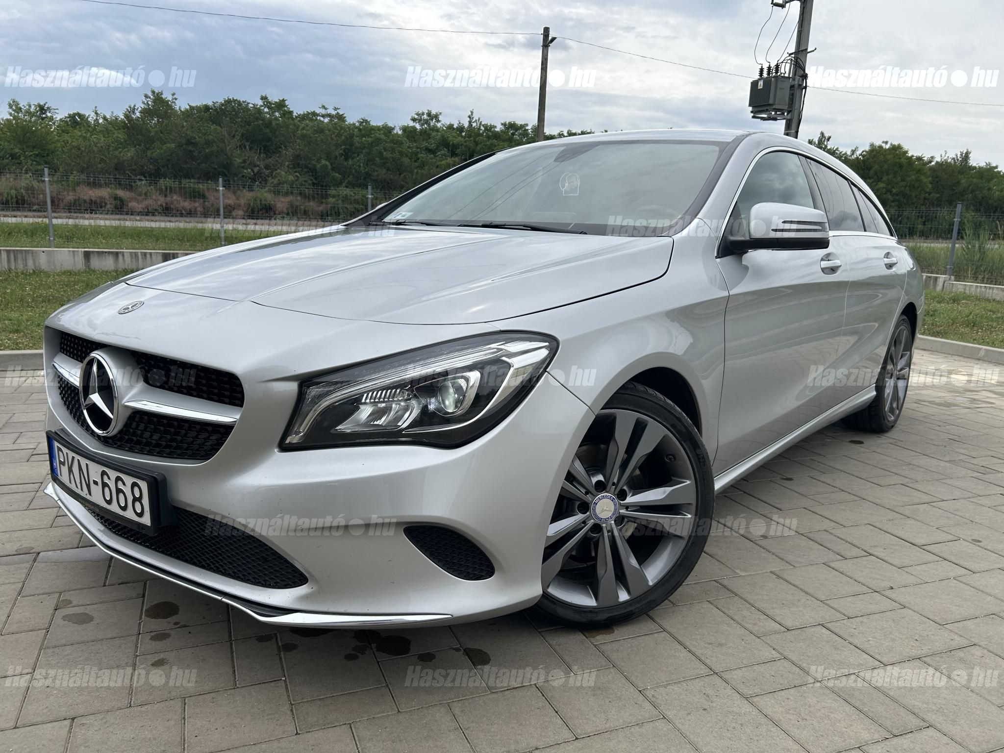 MERCEDES-BENZ CLA 180 2017/10 - 1