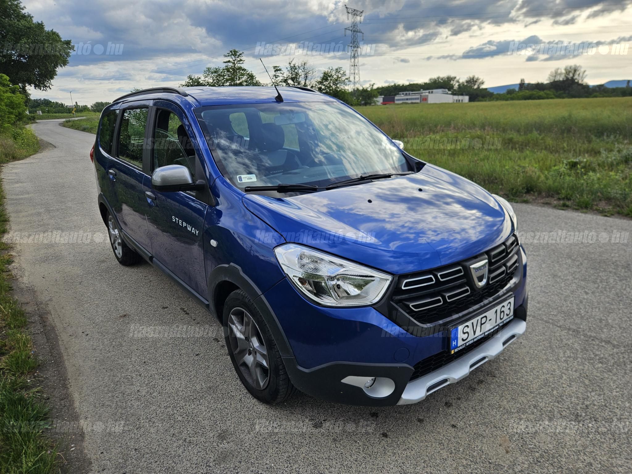 DACIA LODGY 2021/11 - 1