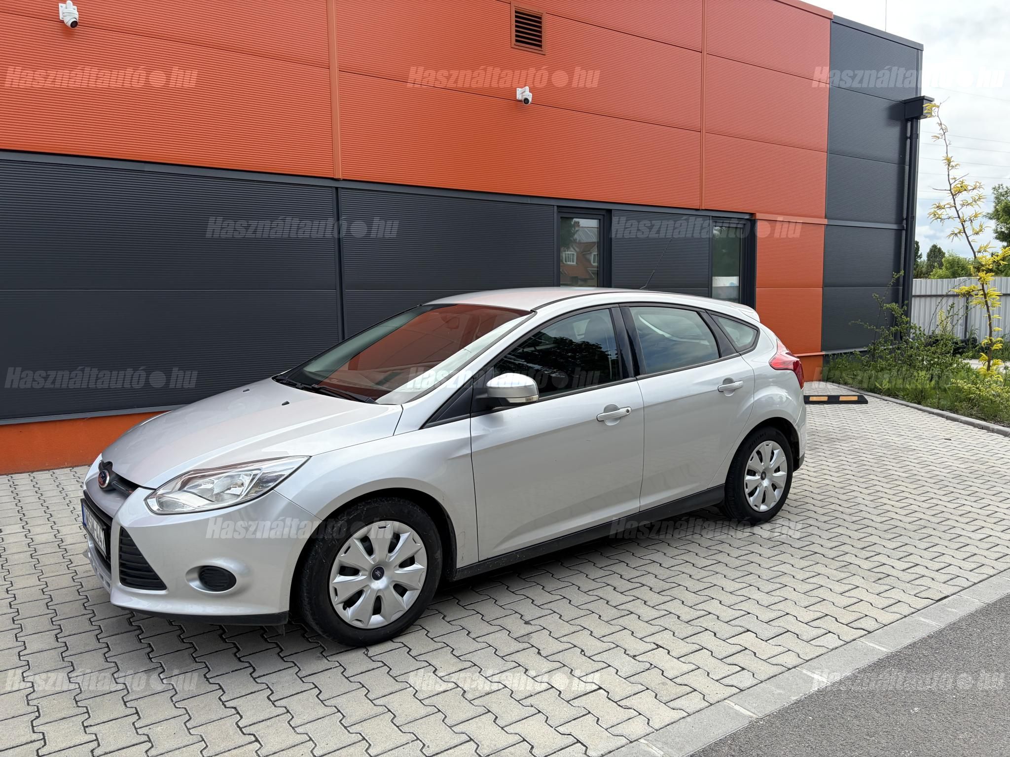 FORD FOCUS 2014/4 - 1