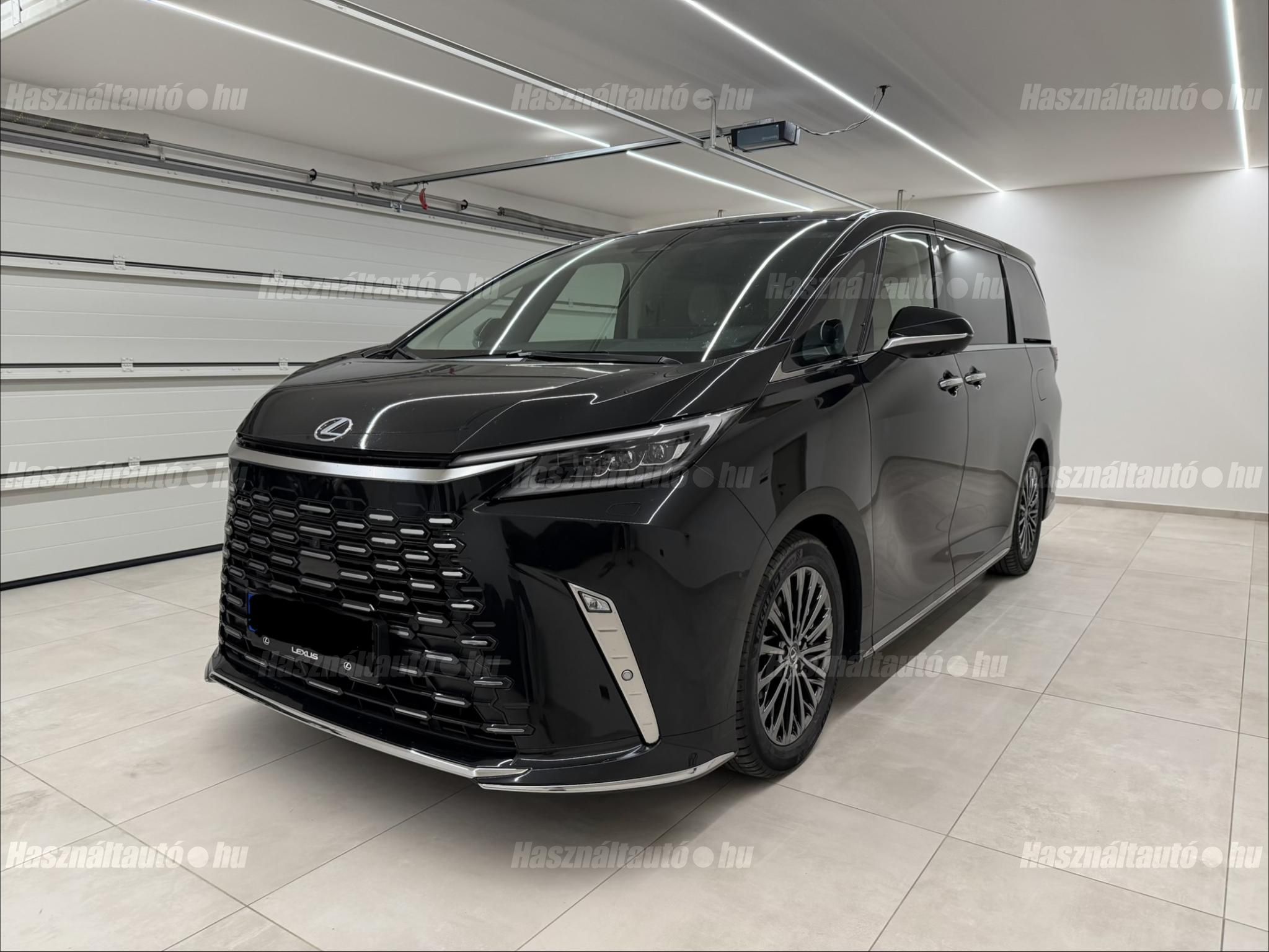 LEXUS LM 2024/5 - 1