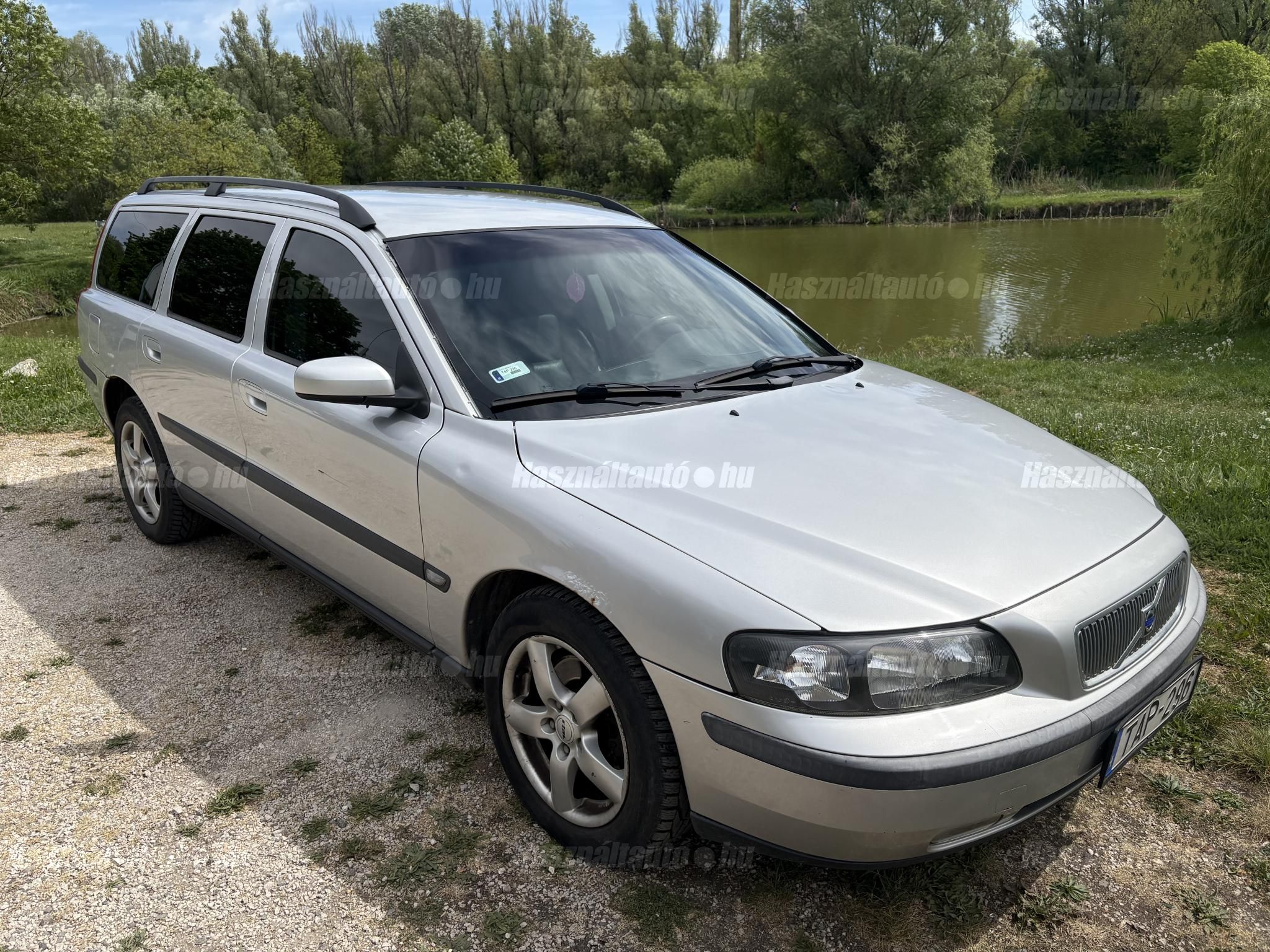 VOLVO V70 2004/3 - 1