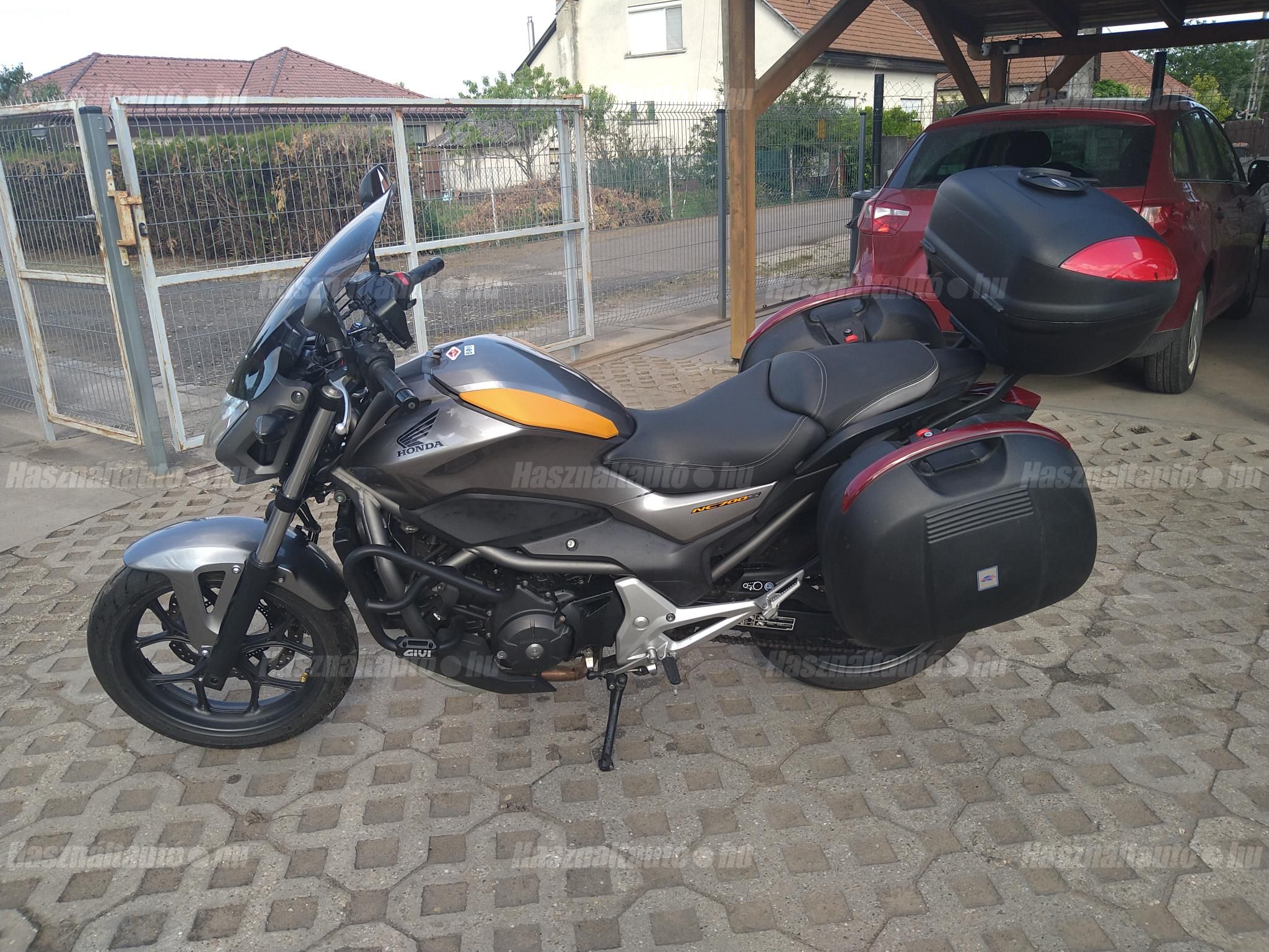 HONDA NC 700 S 2012/7 - 1