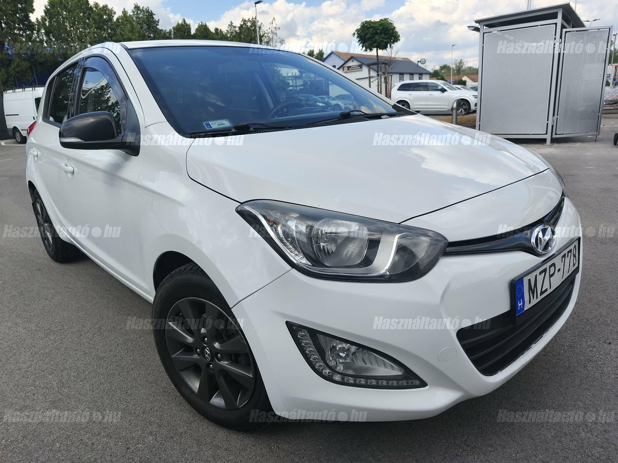 HYUNDAI I20 2014/6 - 1